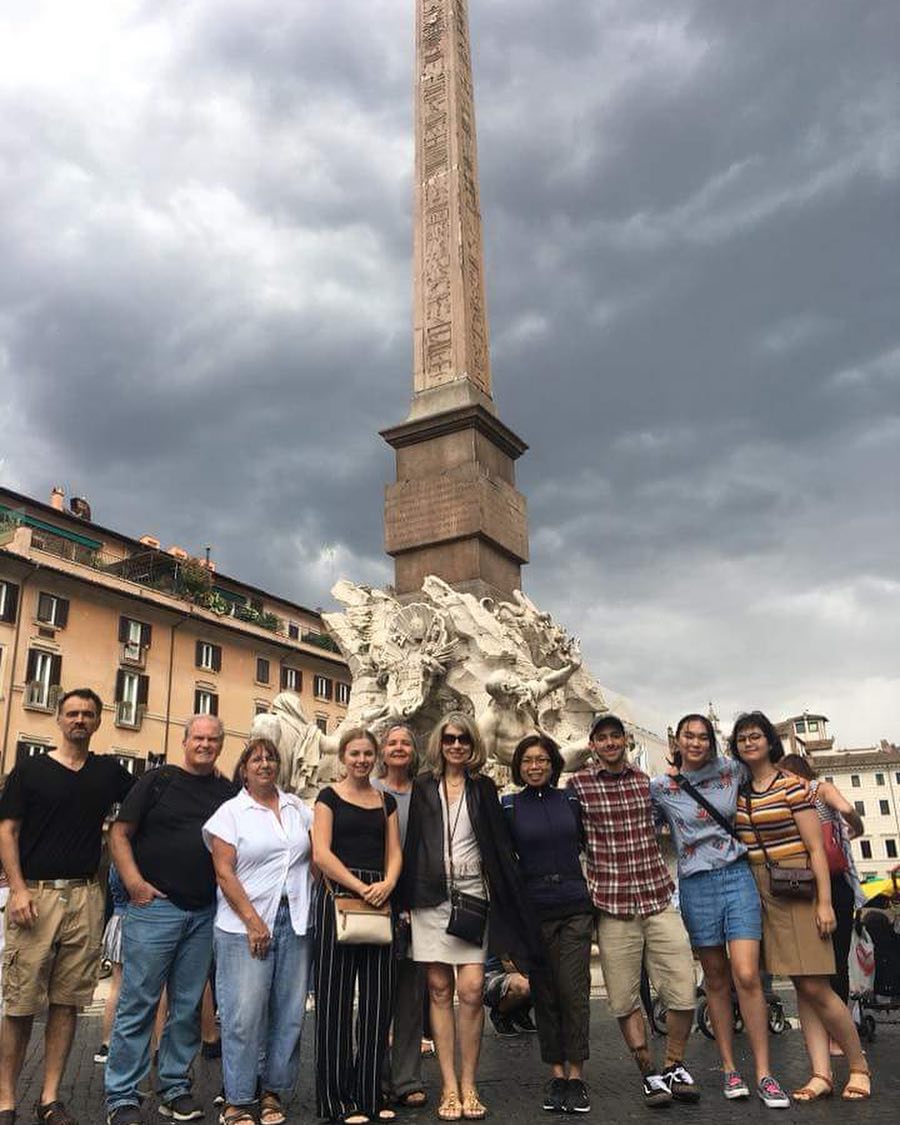 Zeller (left) and the students from his workshop in Rome in front of the Obelisk in the Piazza Navona