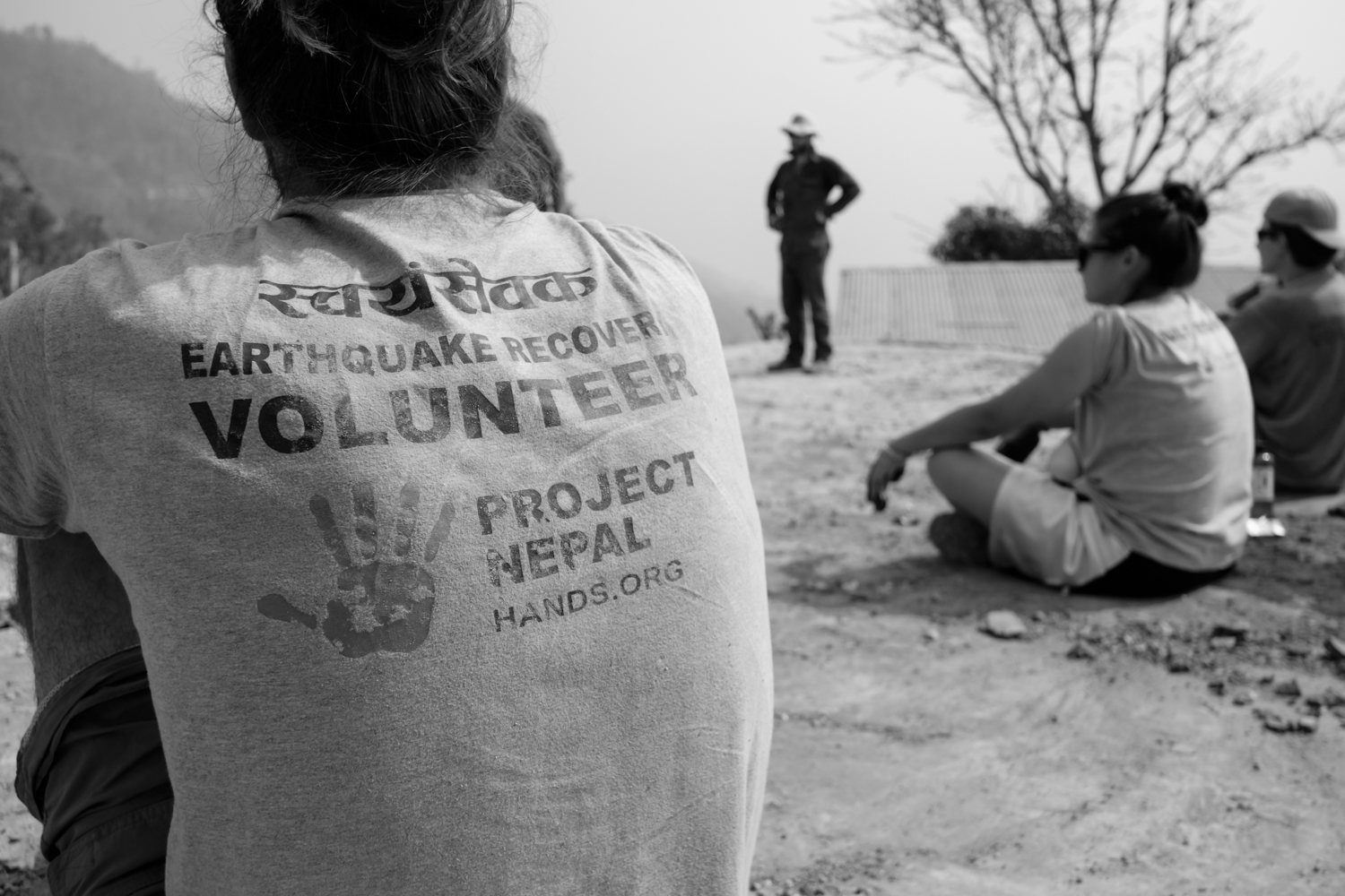 All Hands provides tee-shirt to every volunteer to wear during working hours.