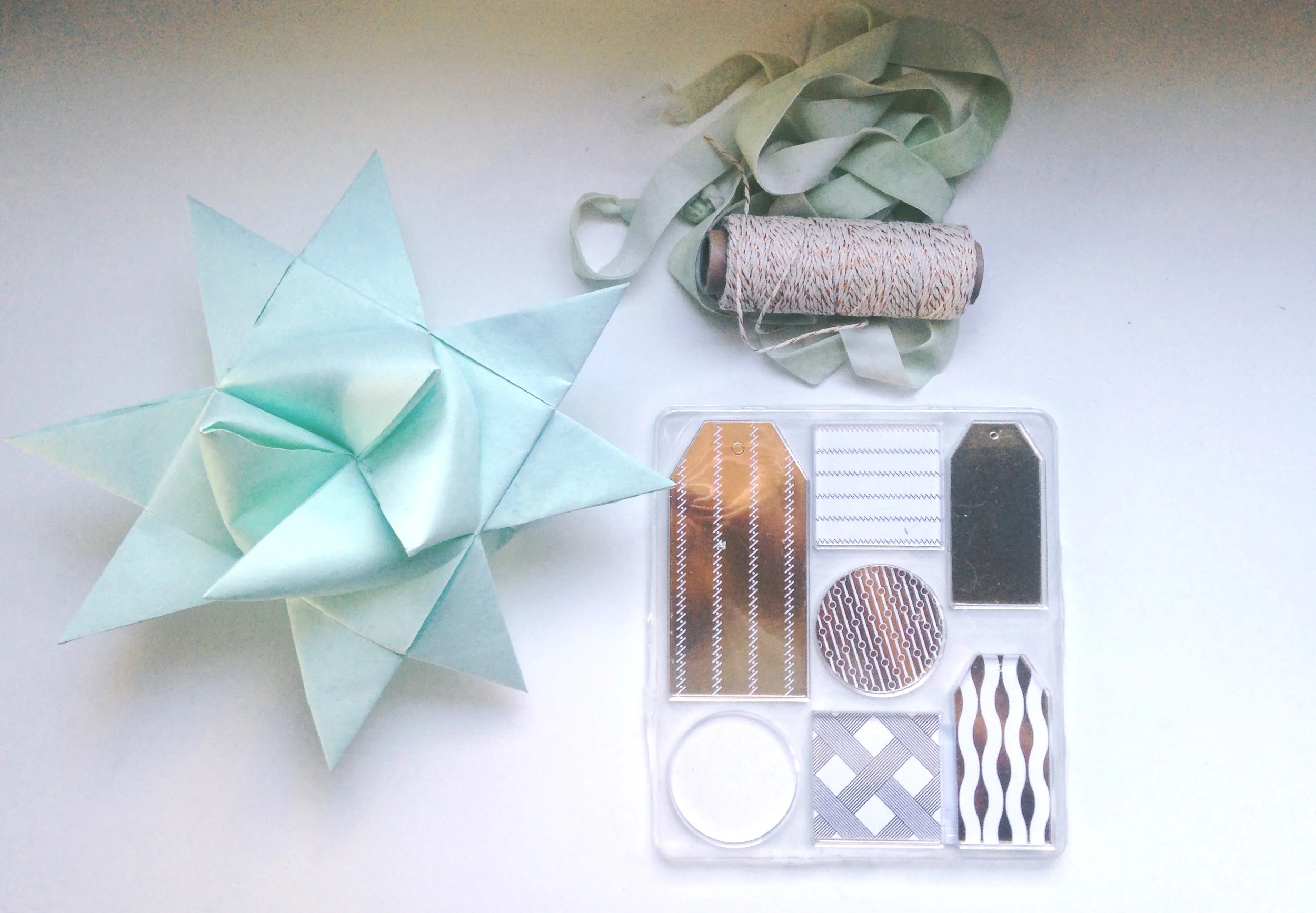 4 Secrets to Holiday Decor