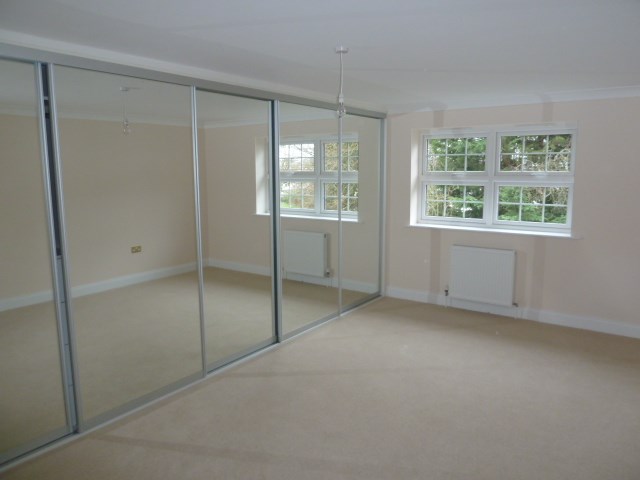 Flat 15 RH bedroom complete.jpg