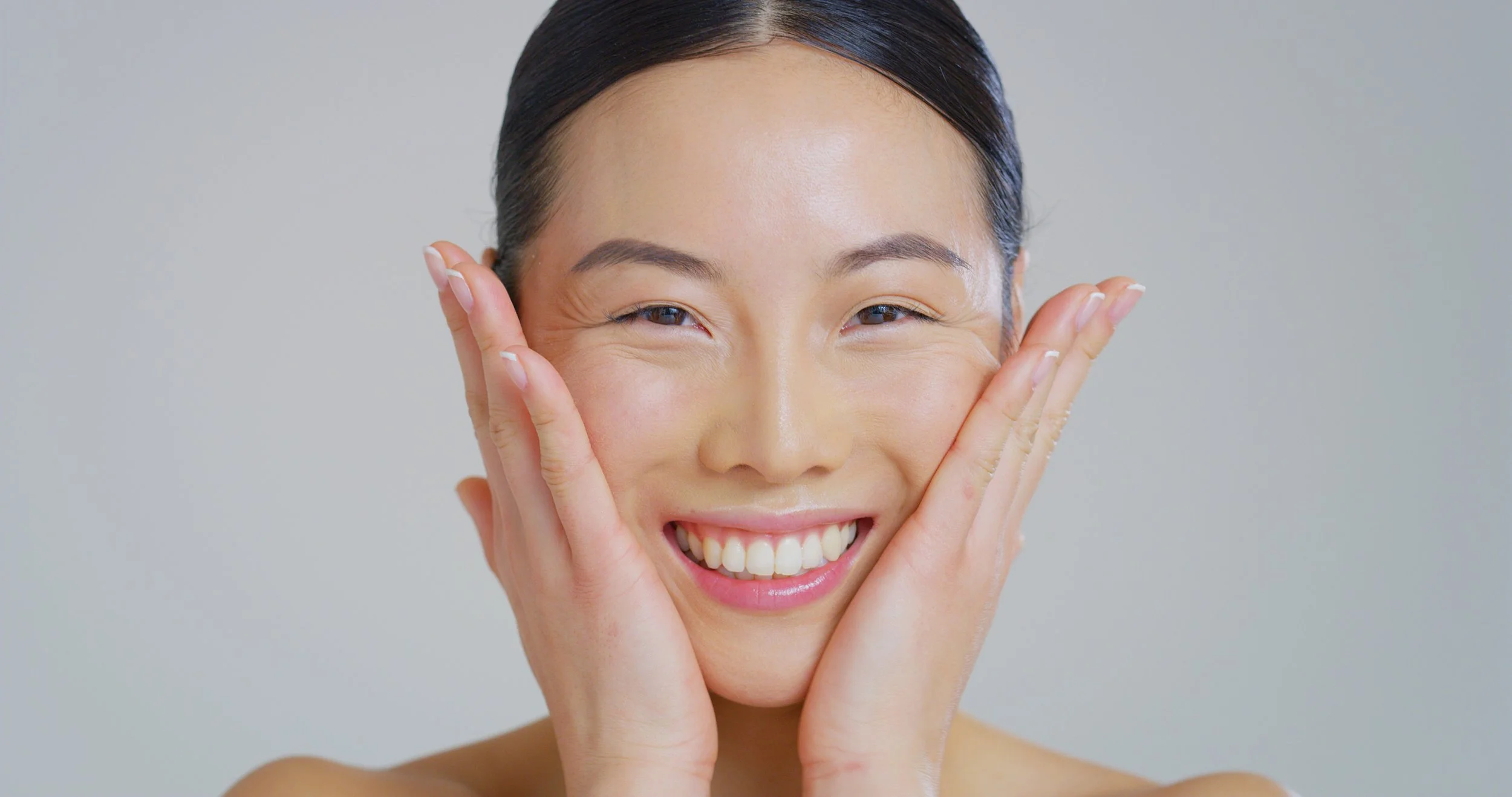The Complete Guide to Oil Cleansing Method: Transform Your Skincare Routine