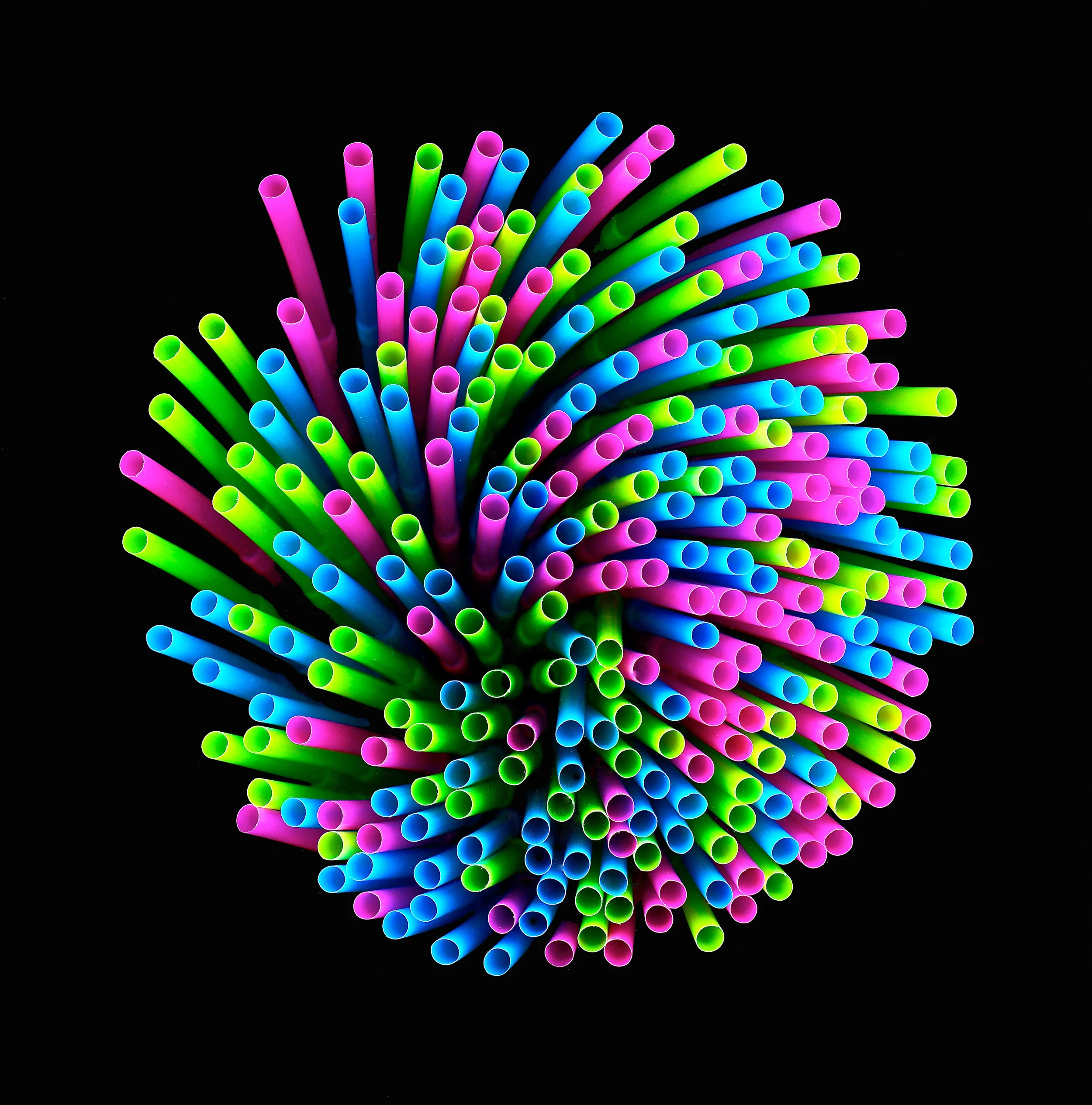 Straws.