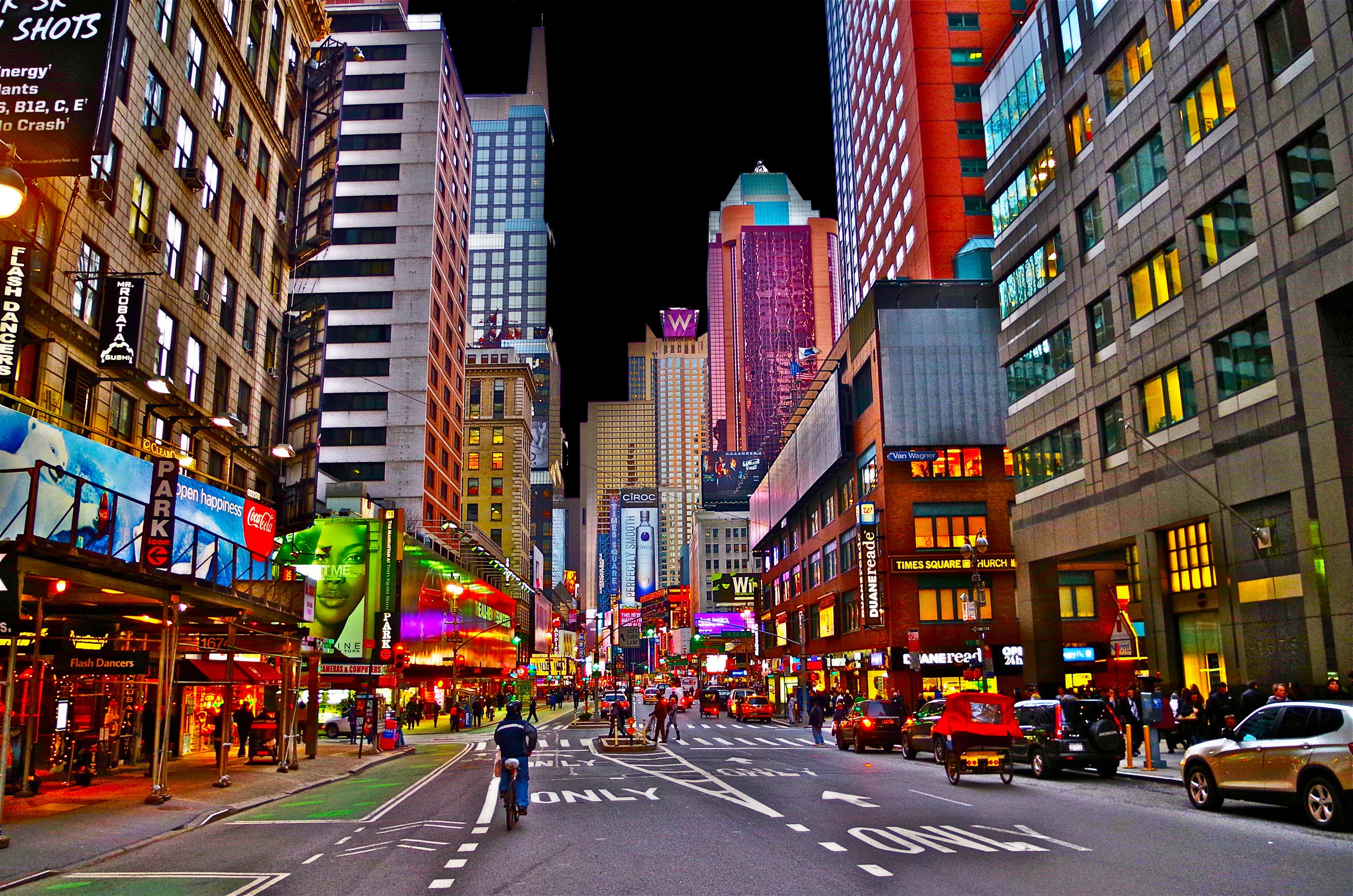  Times Square at night. 2013. 