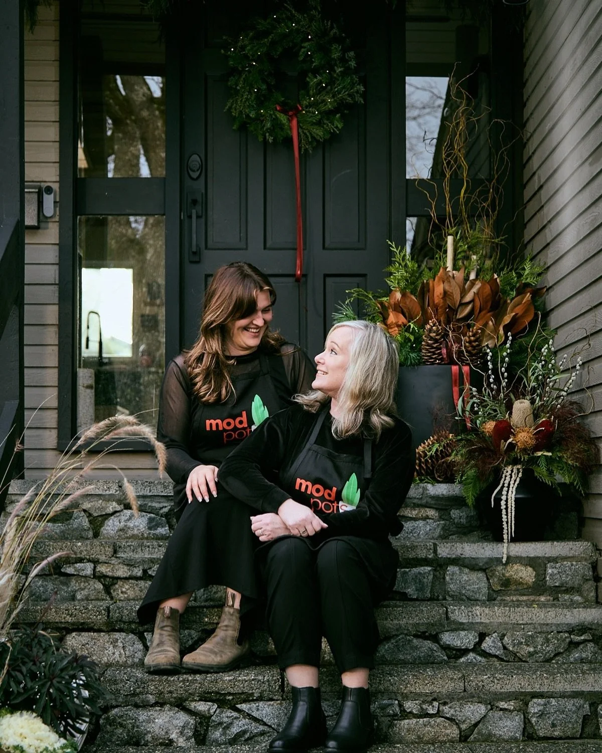 Hey Jess&hellip;..is it time to decorate yet???? 
.
.
It sure is!!!!

BOOKING now for Christmas pots/ wreaths &amp; holiday decor 🎄🎄🎄💥🎄🎄🎄

Wreath workshops dates &amp; times available now at Modpots.ca 

@sergiopstudio 📸

#holidays #christmas