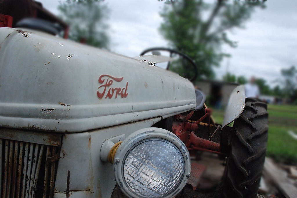 tractor.jpg