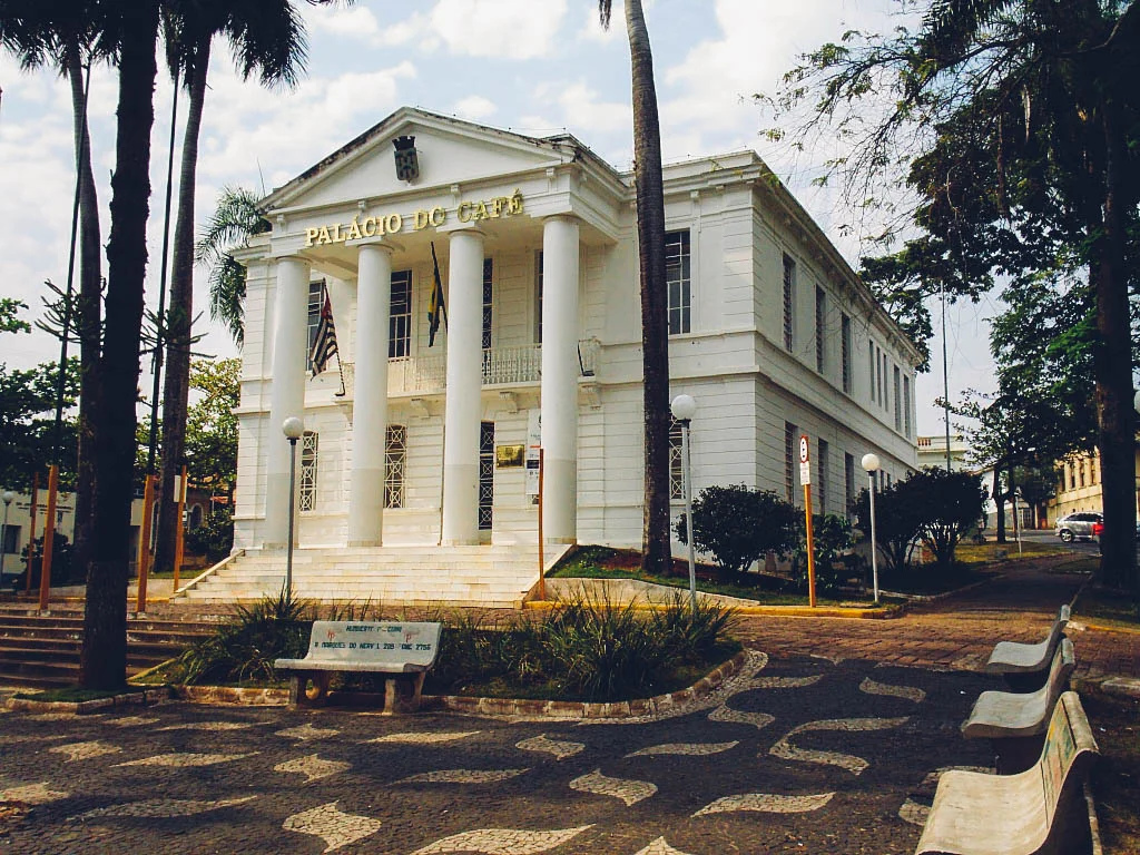 espirito-santo-do-pinhal.jpg