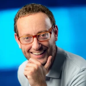 Alex bio pic.jpeg