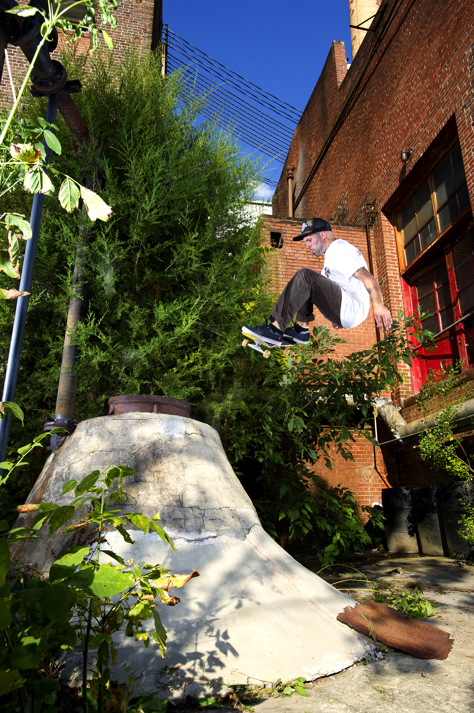 Kyle_Berard_Frontside_Ollie.jpg