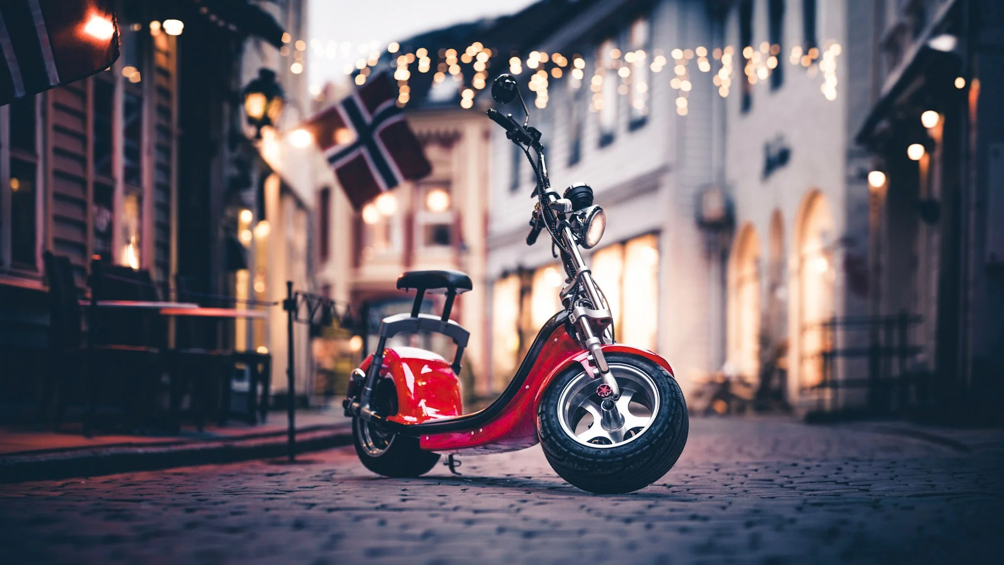 thunder-elektriosk-moped-aaland-bil.jpg
