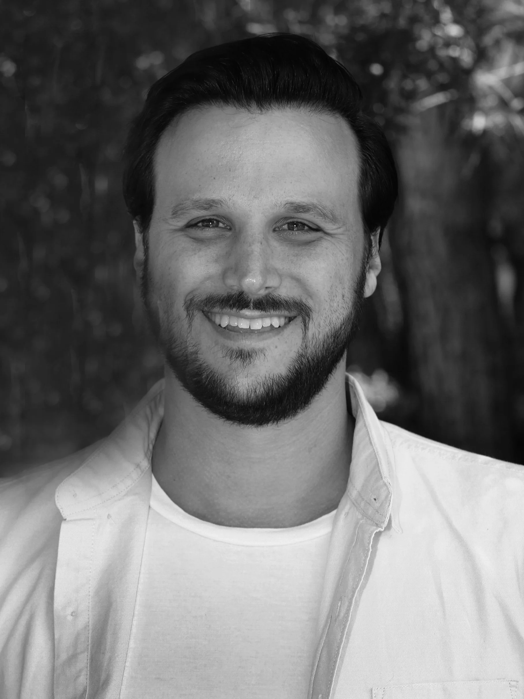 Jonathan Santo // Music Co-Director Jonathan started attending Foothills in December of 2012. He plays electric and acoustic guitar as well as bass guitar. He holds a Bachelor's Degree in Hospitality and Culinary Business Management from Argosy University; outside of his role at Foothills, he also works in medical sales. He has three brothers, including his twin, Mike, who is also a musician. Jonathan's wife, Lexi, is a singer in our worship band. Together they have one daughter, Liliana. Contact Jonathan at jon@fcrsm.com