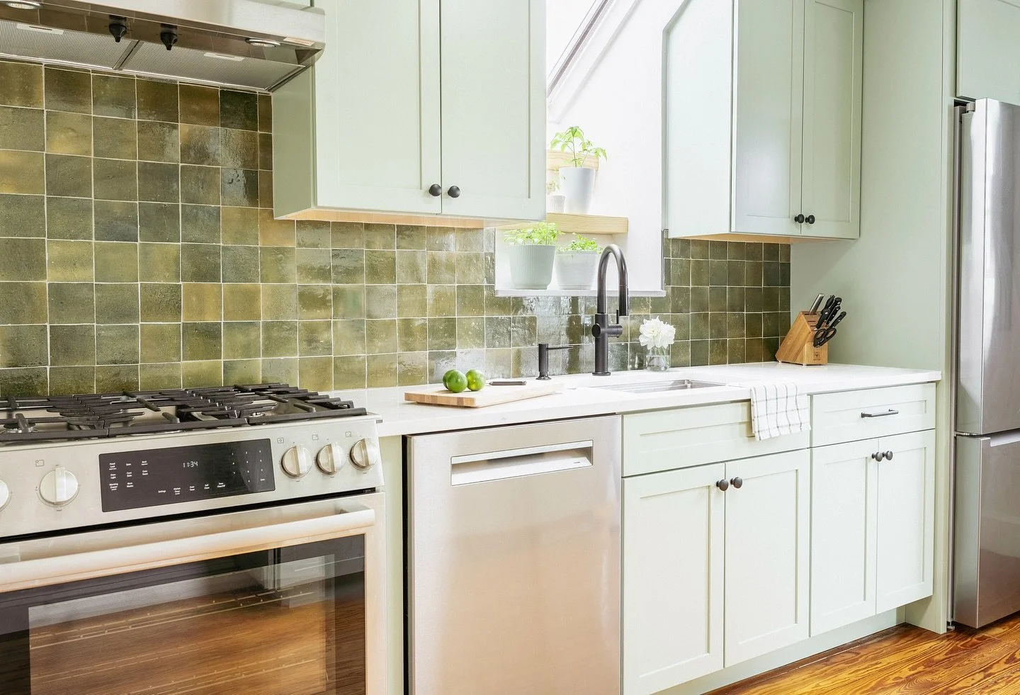 I enjoy hearing from my clients after they have lived in their spaces. This repeat client reached out unexpectedly to share their feedback. Swipe for the before! #lindylowneydesign 

&ldquo;Just wanted you to know that I still go into the kitchen and