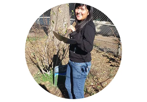 Elizabeth completed our 13-week horticultural training and found herself sucked into an intern position at our Jefferson High garden where she has been helping increase food production and engage high school students.