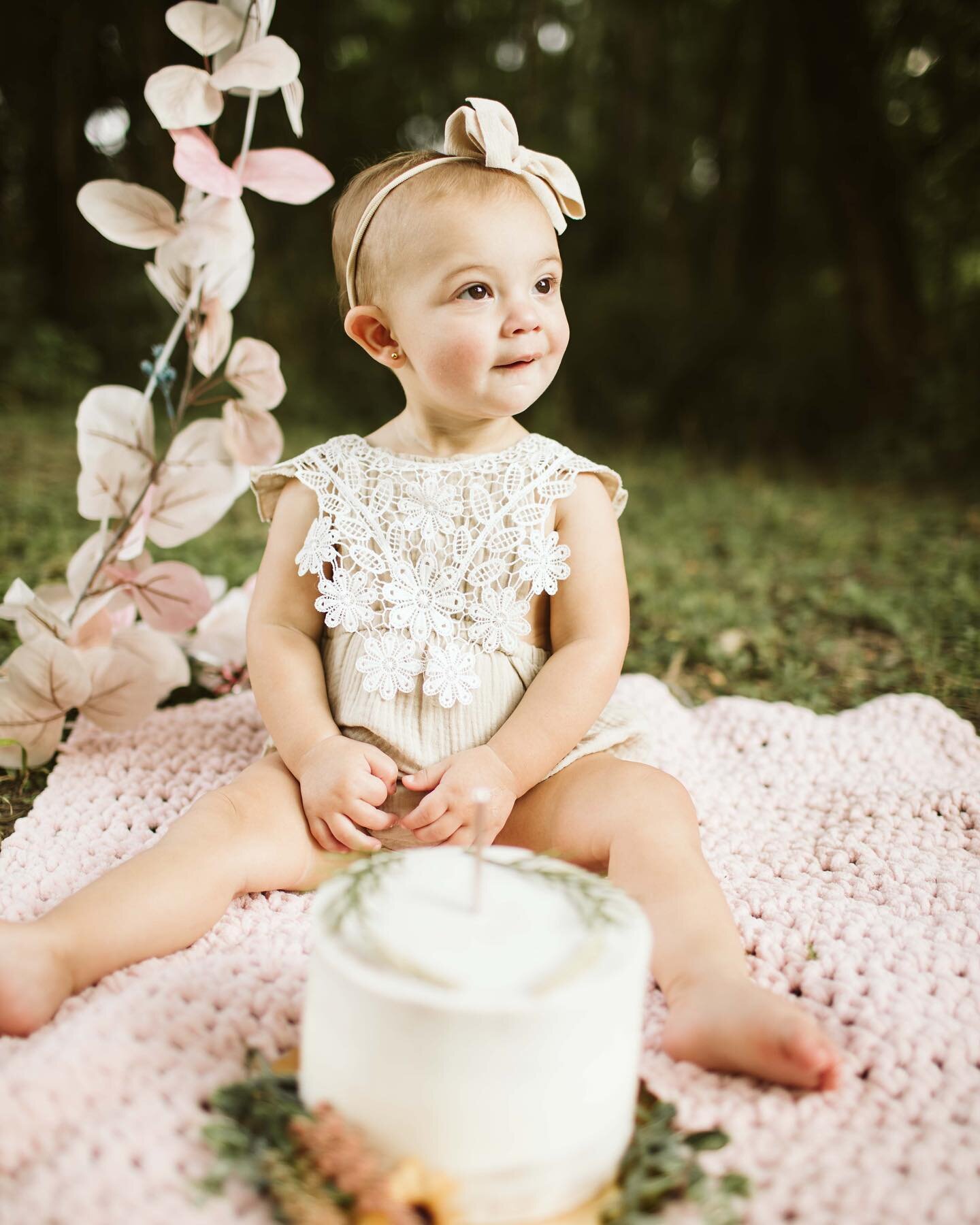 This cuties milestone photos just get sweeter every session!