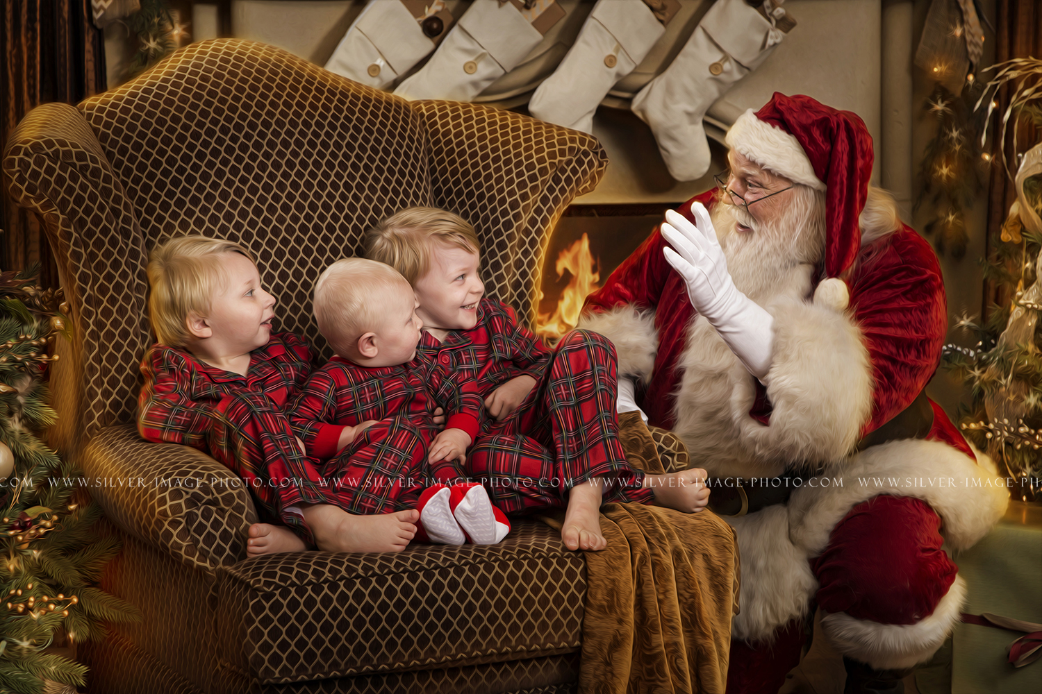 Silver Image Photography - Real bearded Santa photos in Spring, TX https://www.silver-image-photo.com