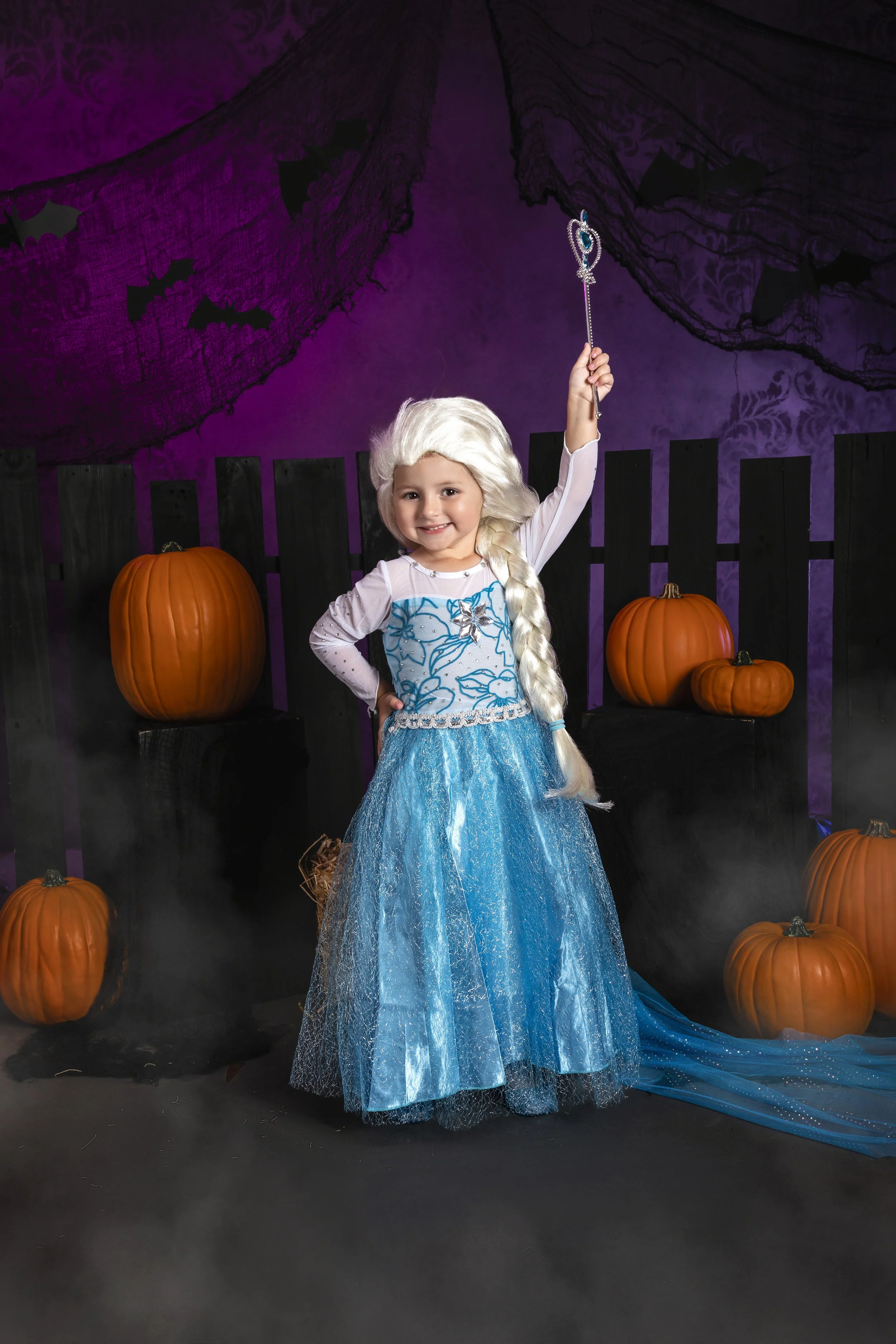 Child dressed as Elsa