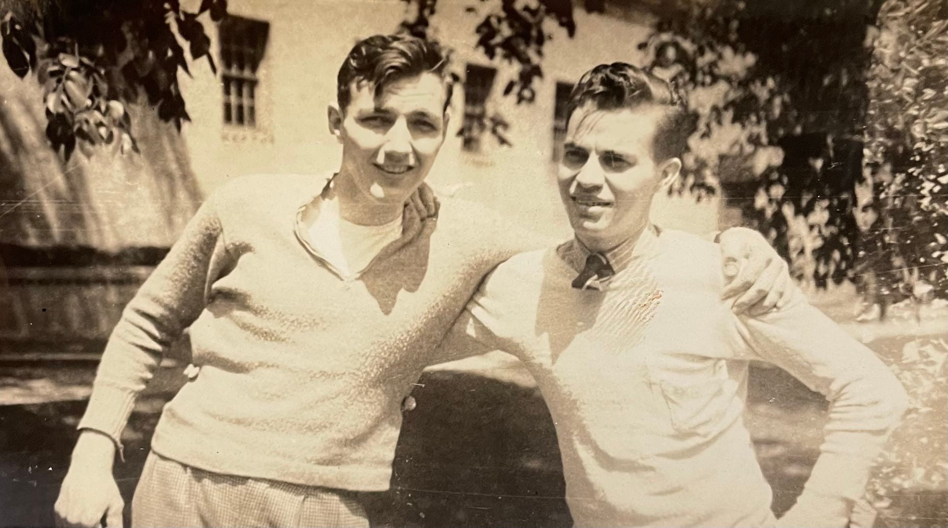  REW with fellow art student George Prout. This was taken probably around the time that they both won their national prizes to study overseas. REW the Chaloner Paris Prize, and George the Milliken Prize. They were the class clowns that were always do