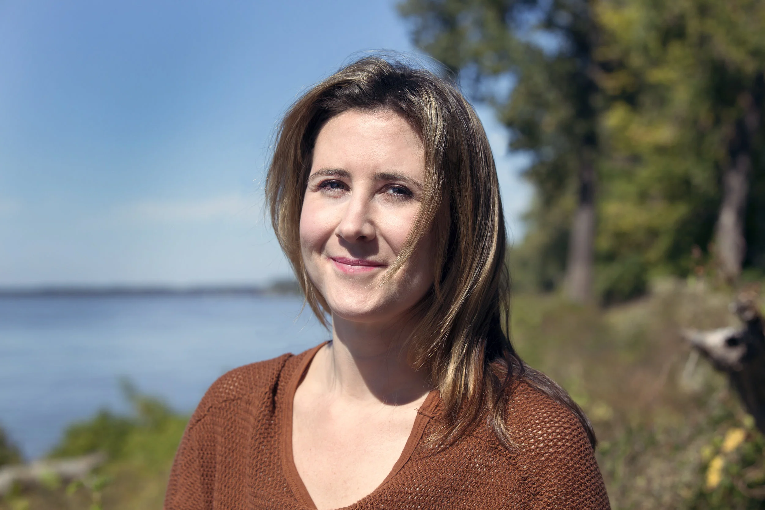 LAUREN McGEORGELauren was born in Memphis and grew up in Marietta, GA. She received a Bachelor of Science in Communications from the University of Tennessee, Knoxville and worked in marketing and public relations for several years. After nannying fo…