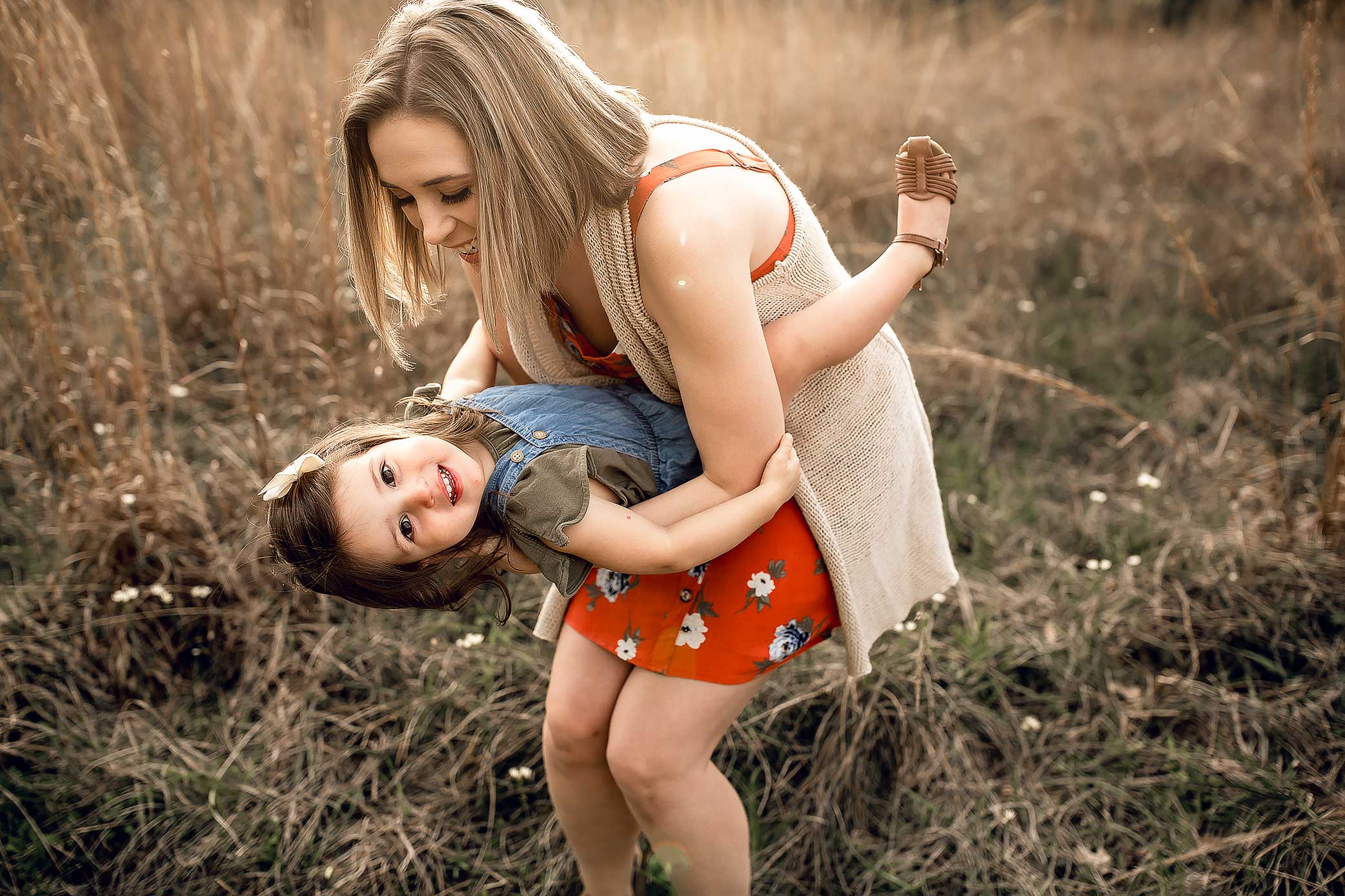 shelby-schiller-photography-sunset-family-pictures-spring-2019-2.jpg