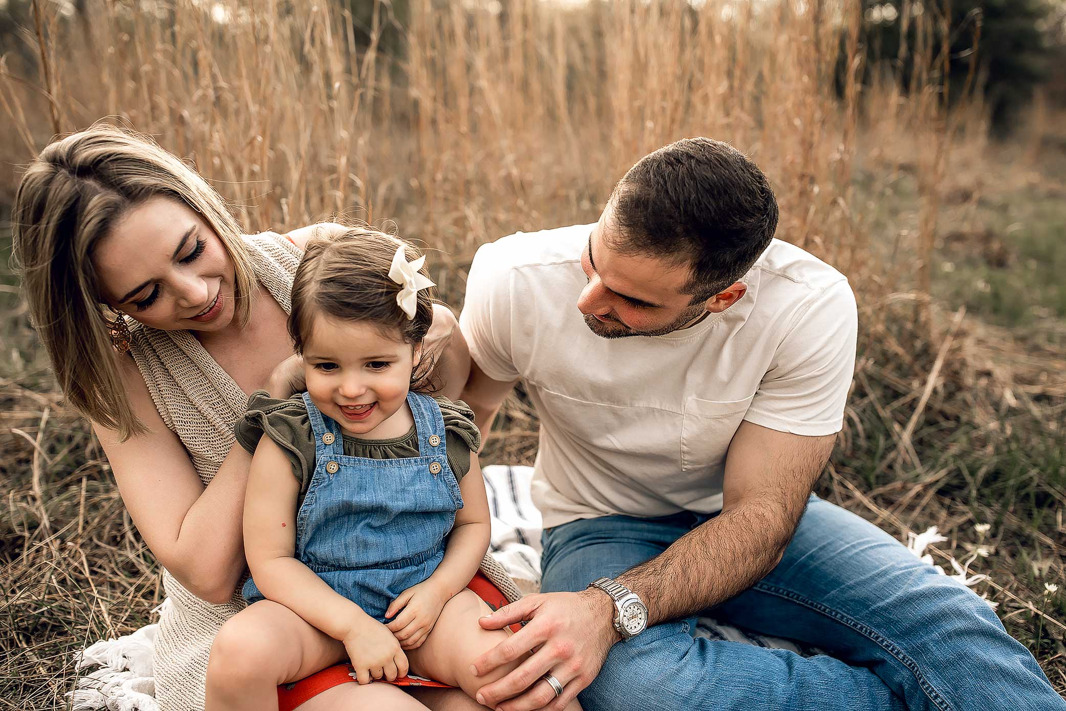 shelby-schiller-photography-sunset-family-pictures-spring-2019-5.jpg