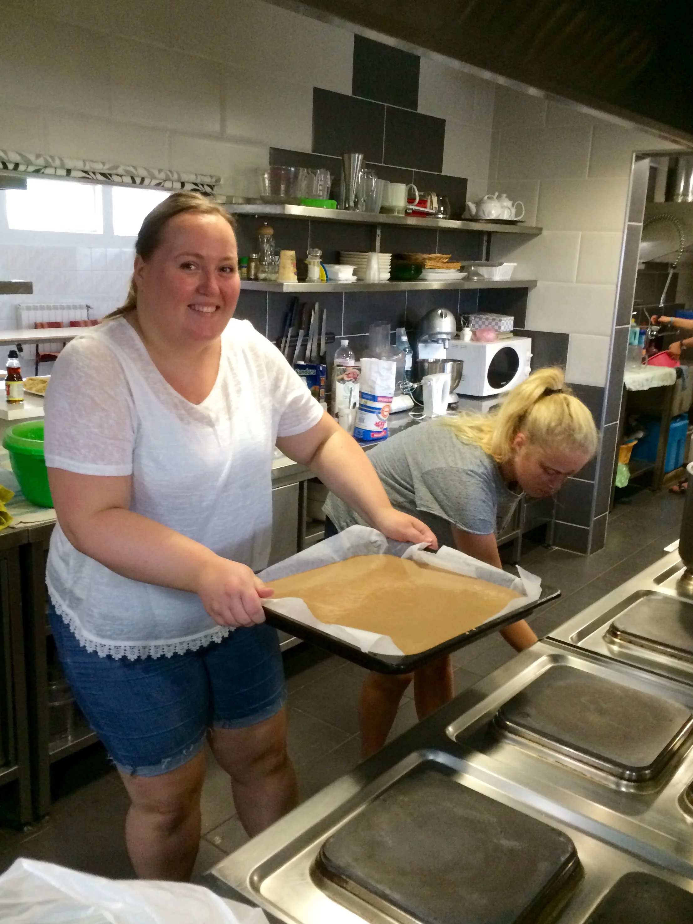 Ida, Hanne and Hanne were busy preparing the desserts even the night before.