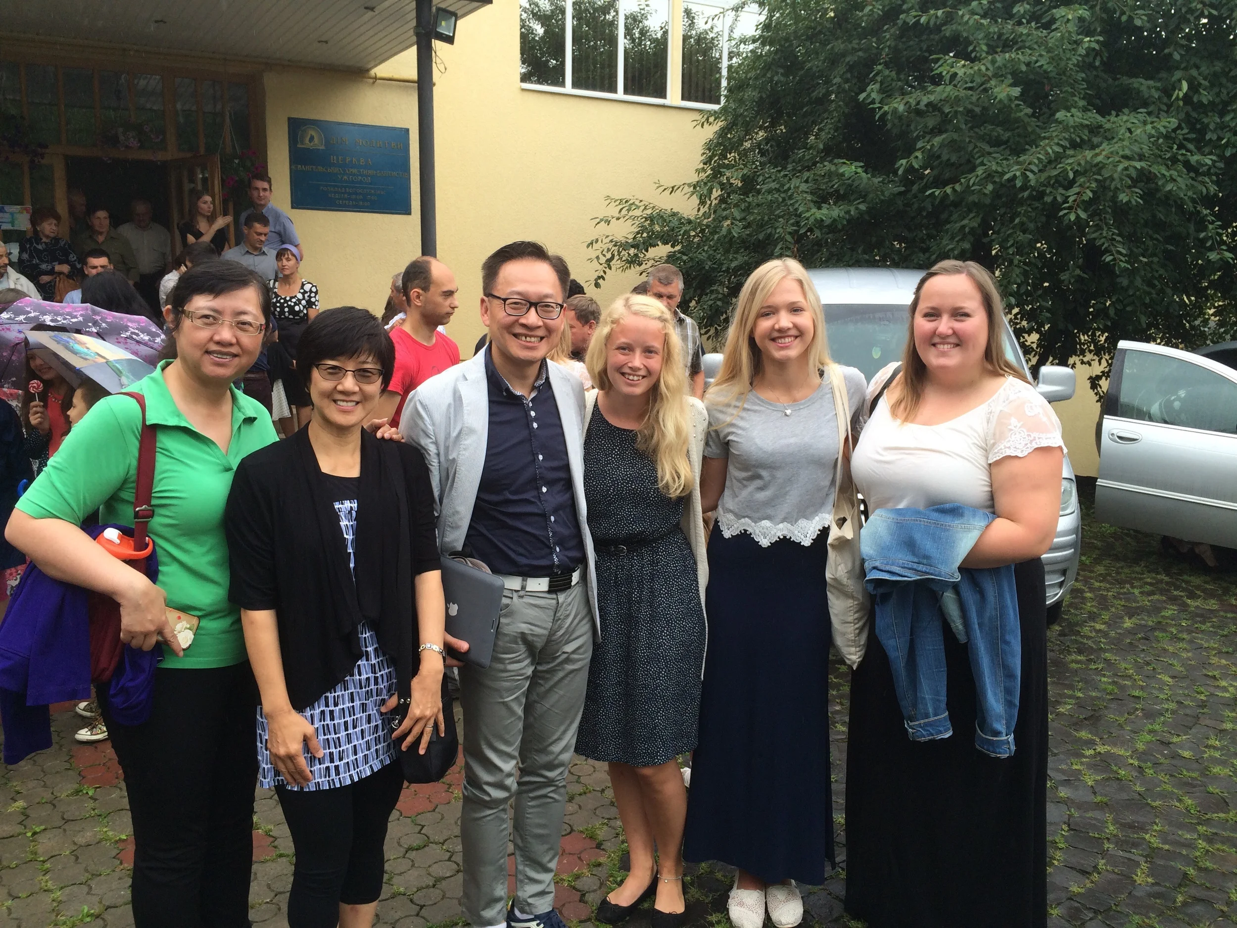 Sunday worship picture with some of our Norwegian Leaders. Left to right from centre: Hanne, Hanne and Ida.