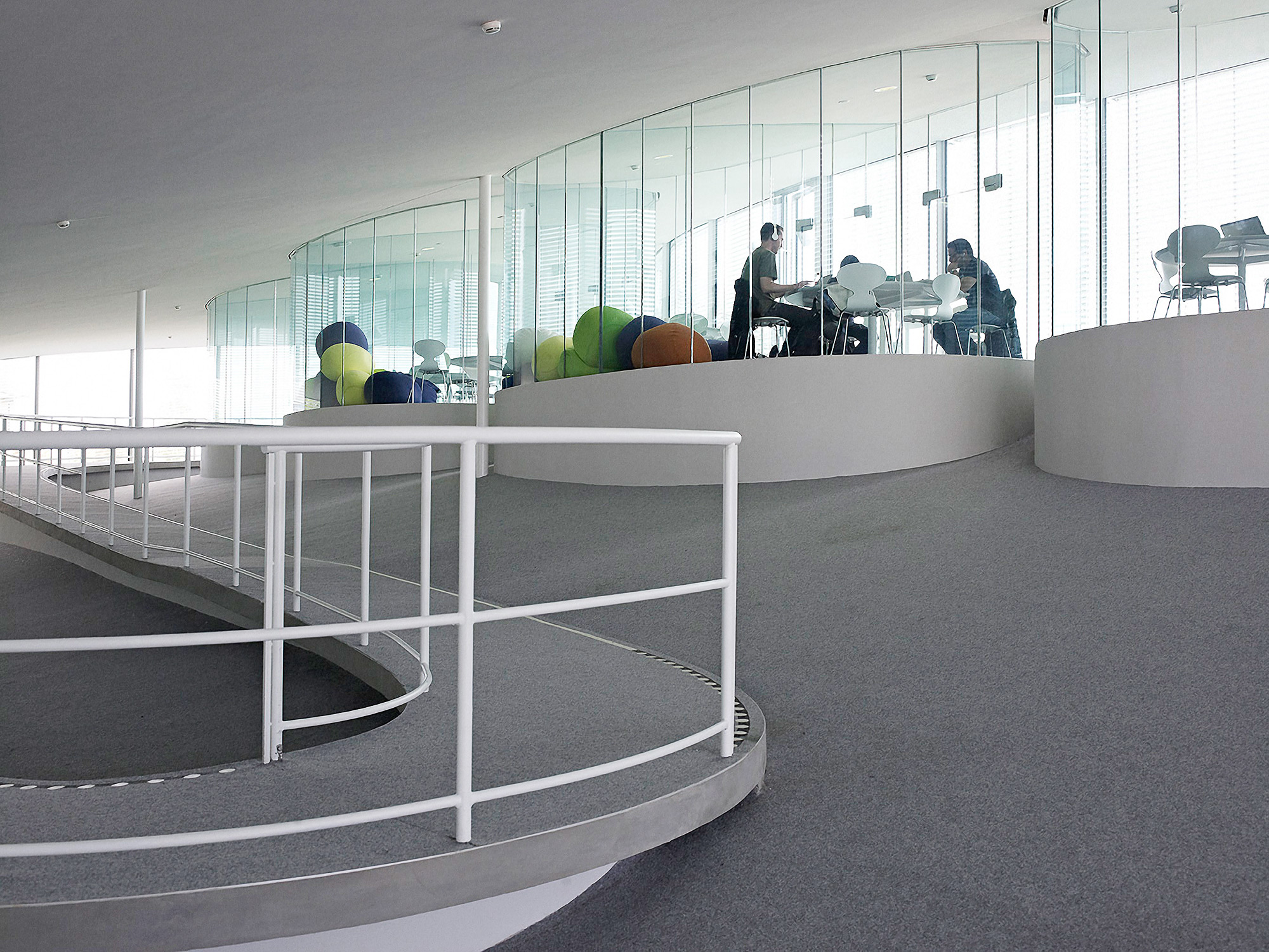  Rolex learning center  Saana 