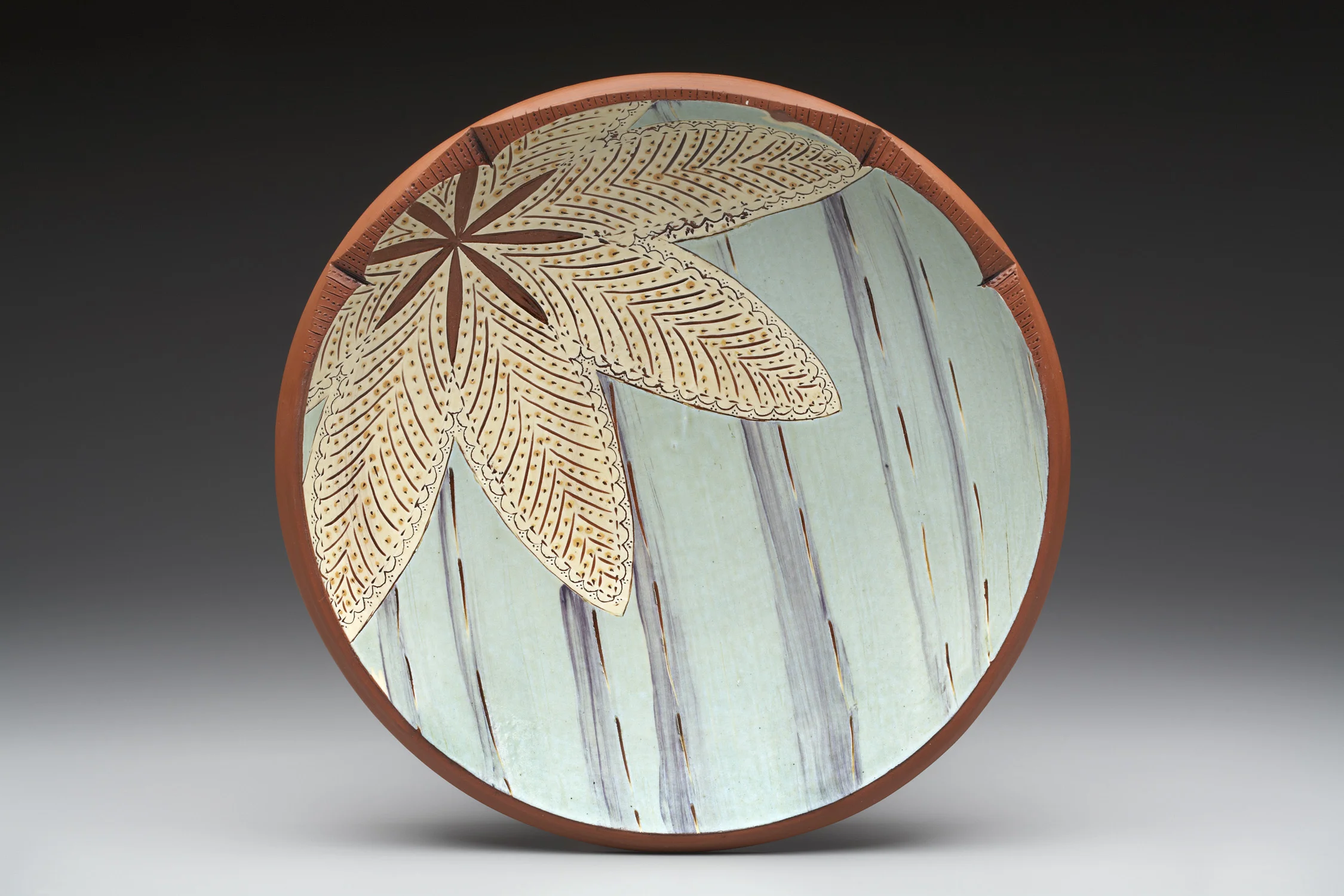 Plate earthenware