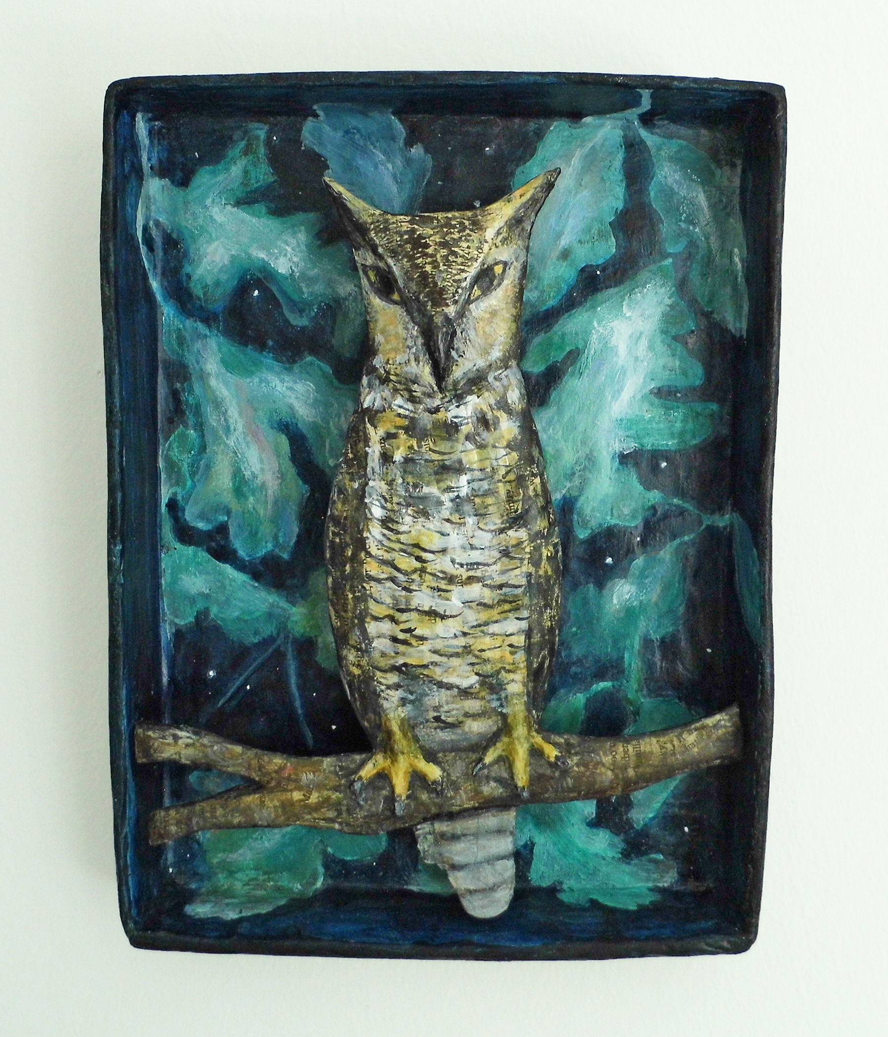 Oakwood Owl papier-mache 19 x 26 x 3.5 cm SOLD