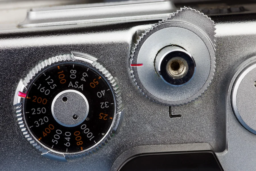 A feature which is often taken for granted is the shutter locking lever. This doesn't exist on many of my other cameras, which is something that greatly annoys me.