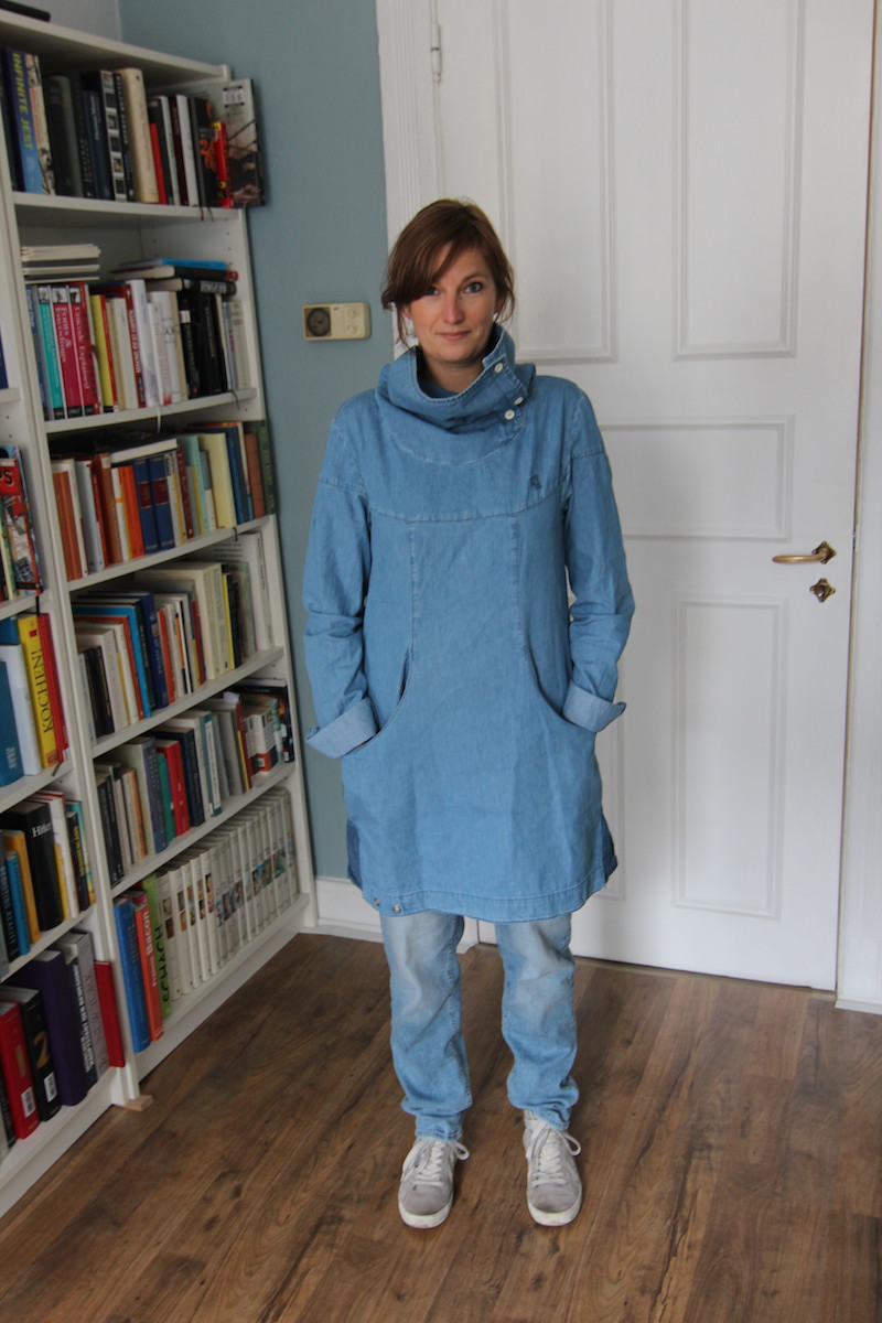 This dress never fitted properly. Even when I bought it, I loved the idea (especially the scarfy collar) but not the shape. It was relatively tight at the lower hem and there was even a denim draw cord to make it even tighter and therefore saggier on the whole. The simplest solution is sometimes the best. I took some fabric from an old denim blouse and added two triangles on both sides to create more of an a-line shape.