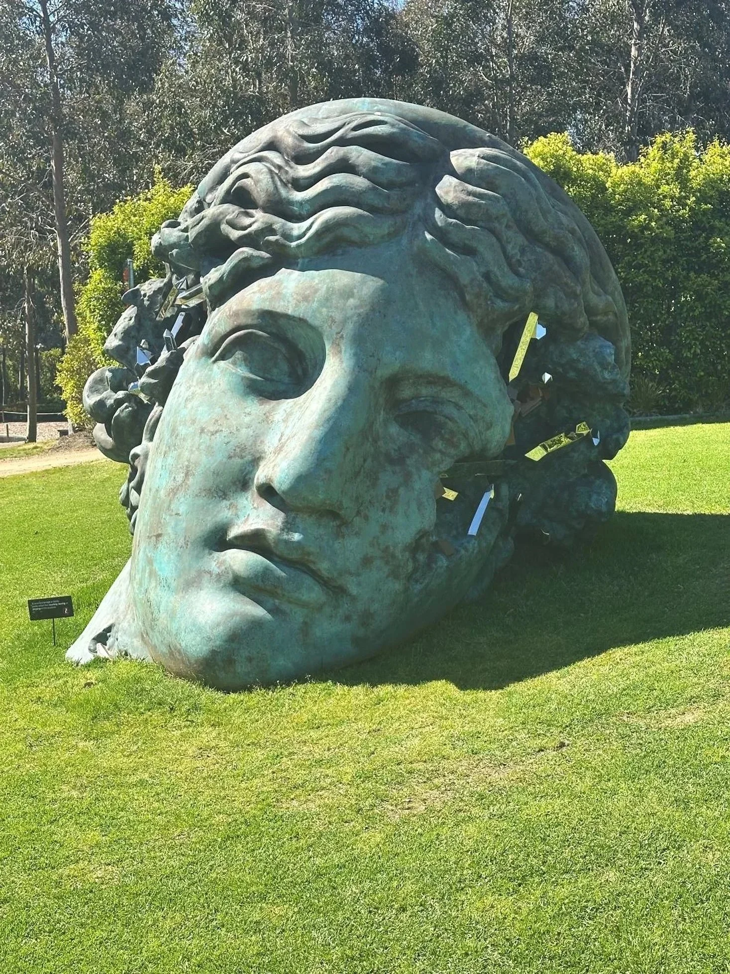 A-Great-Art-and-Wine-Tour-to-be-enjoyed-with-wine.jpg