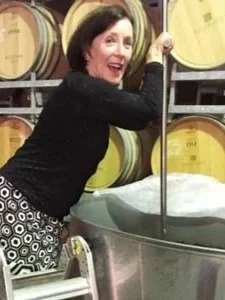 Mornington-Peninsula-wine-tour-plunging-pinot-noir.jpg