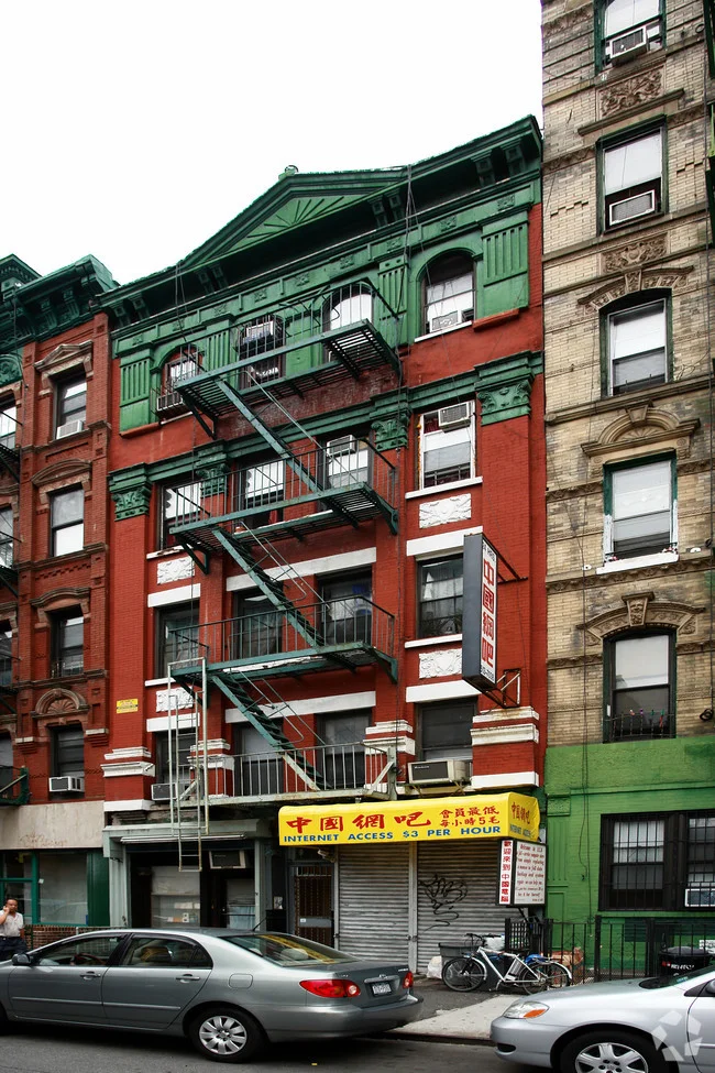 33 henry street picture.jpg