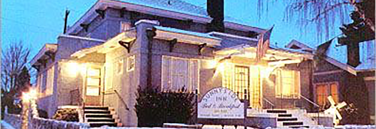 sunnyside-inn-night-snow.png