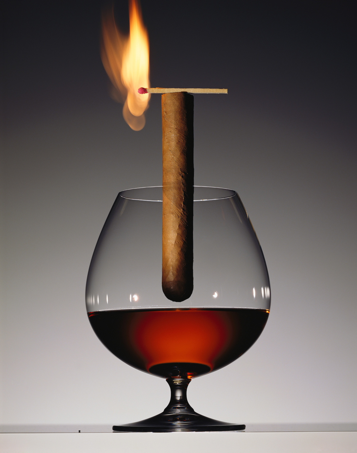  COGNAC &amp; CIGARS 