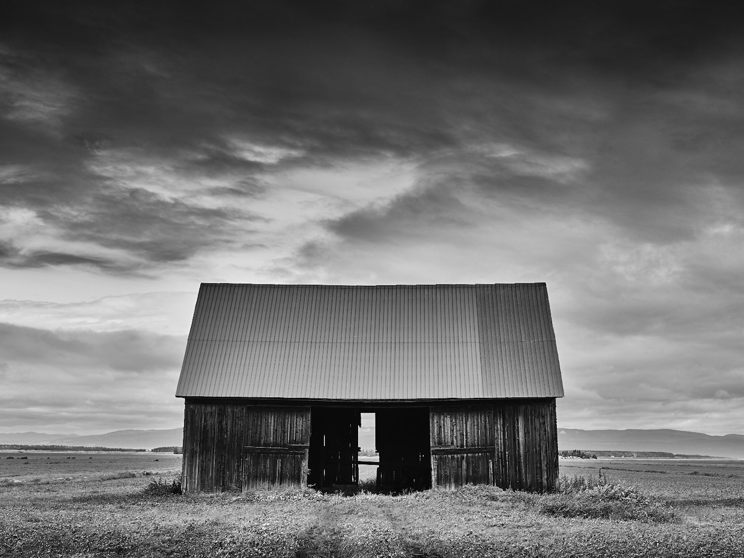 #11 Kamouraska  Lonely Barn Geraldo Pace.jpg