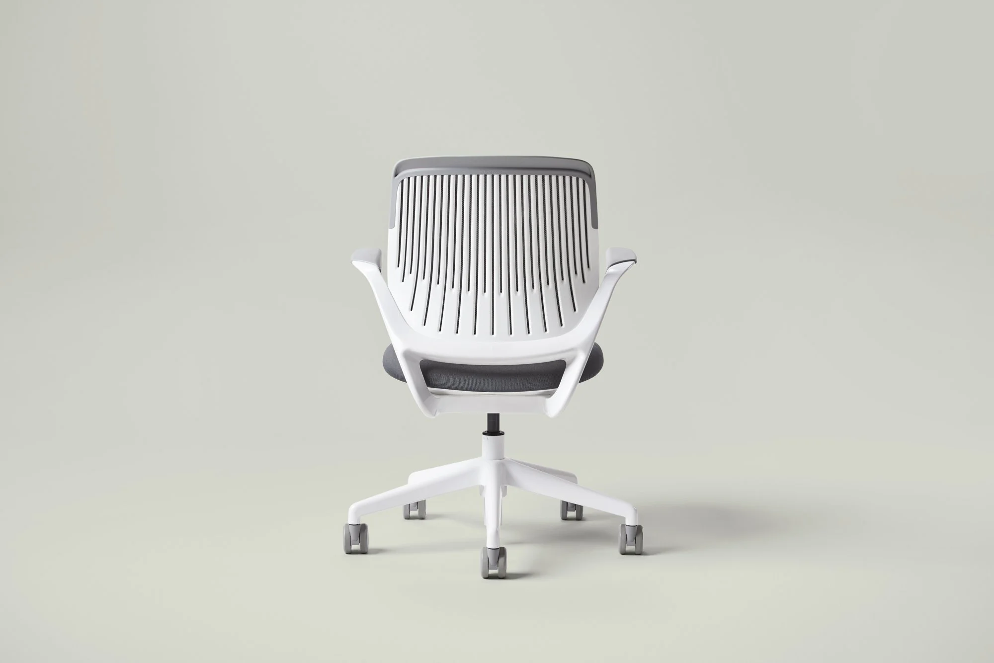 Steelcase_SideSeatingWorktools_0075.jpg