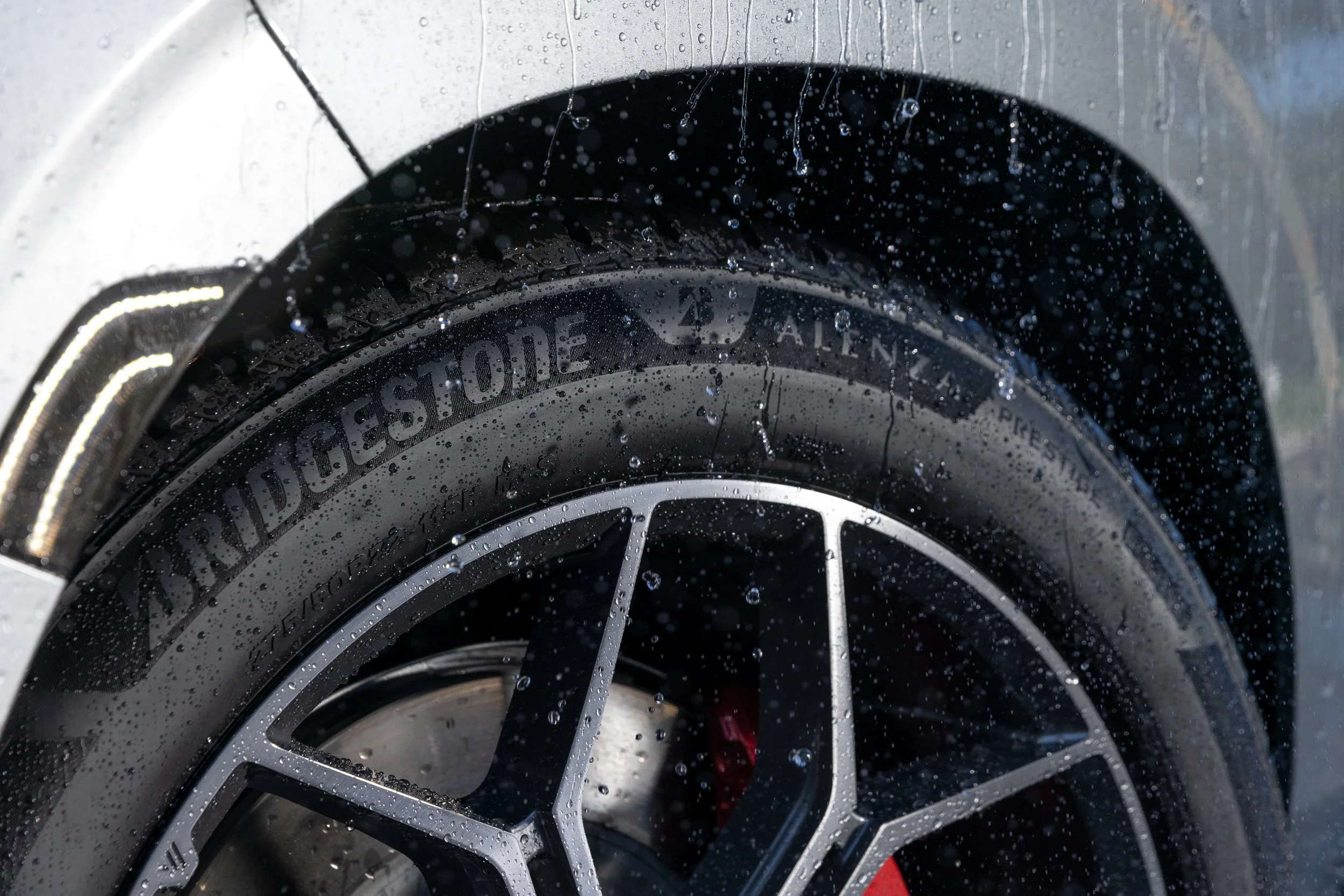 052125_Bridgestone__06_ESCALADE_WET_3207_R1.jpg