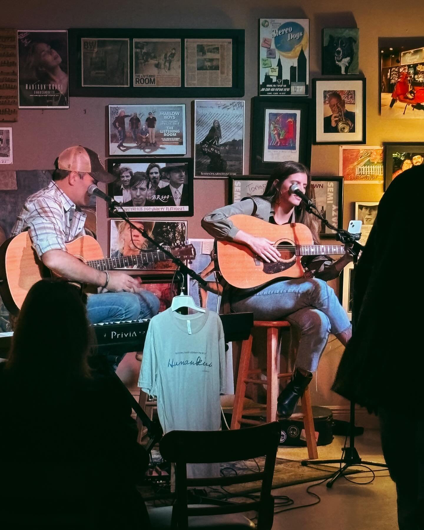 Had the best time at @thepeoplesroom_of_mobile Friday night with @scottseanwhite! Thanks to everyone who came out, old and new friends! 🧡