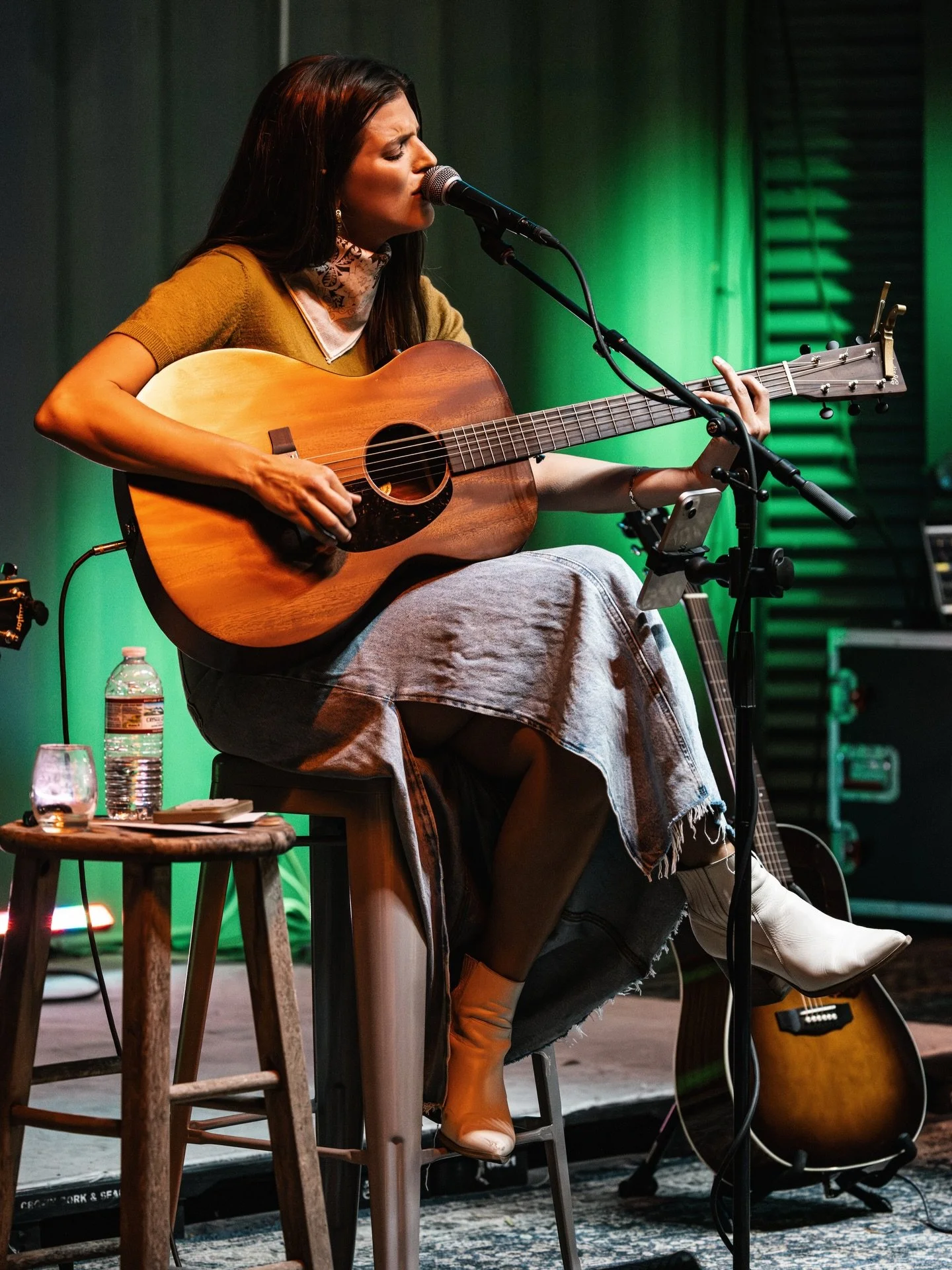 super grateful to have gotten to be apart of Jake&rsquo;s Birthday Jam this year to benefit and raise $$ for My Chance Foundation! 

also - can&rsquo;t beat singing alongside some of my favorites 
@_mackmartin_ @averiebielski 

📸: @thatezguy