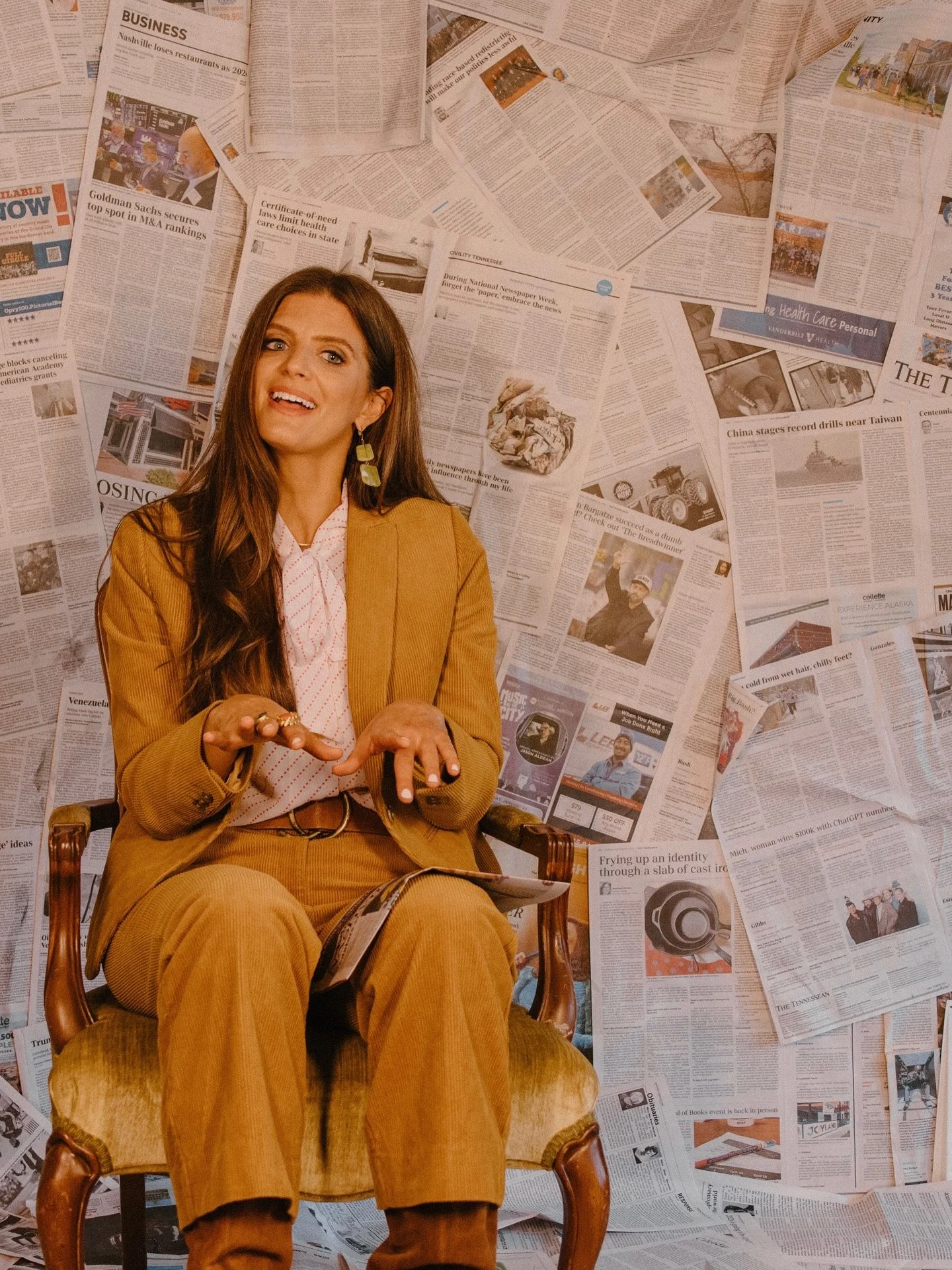 ME TELLING YOU HOW I FEEL ABOUT ..you pre-saving this song. 📰🧡

the link is in my bio!