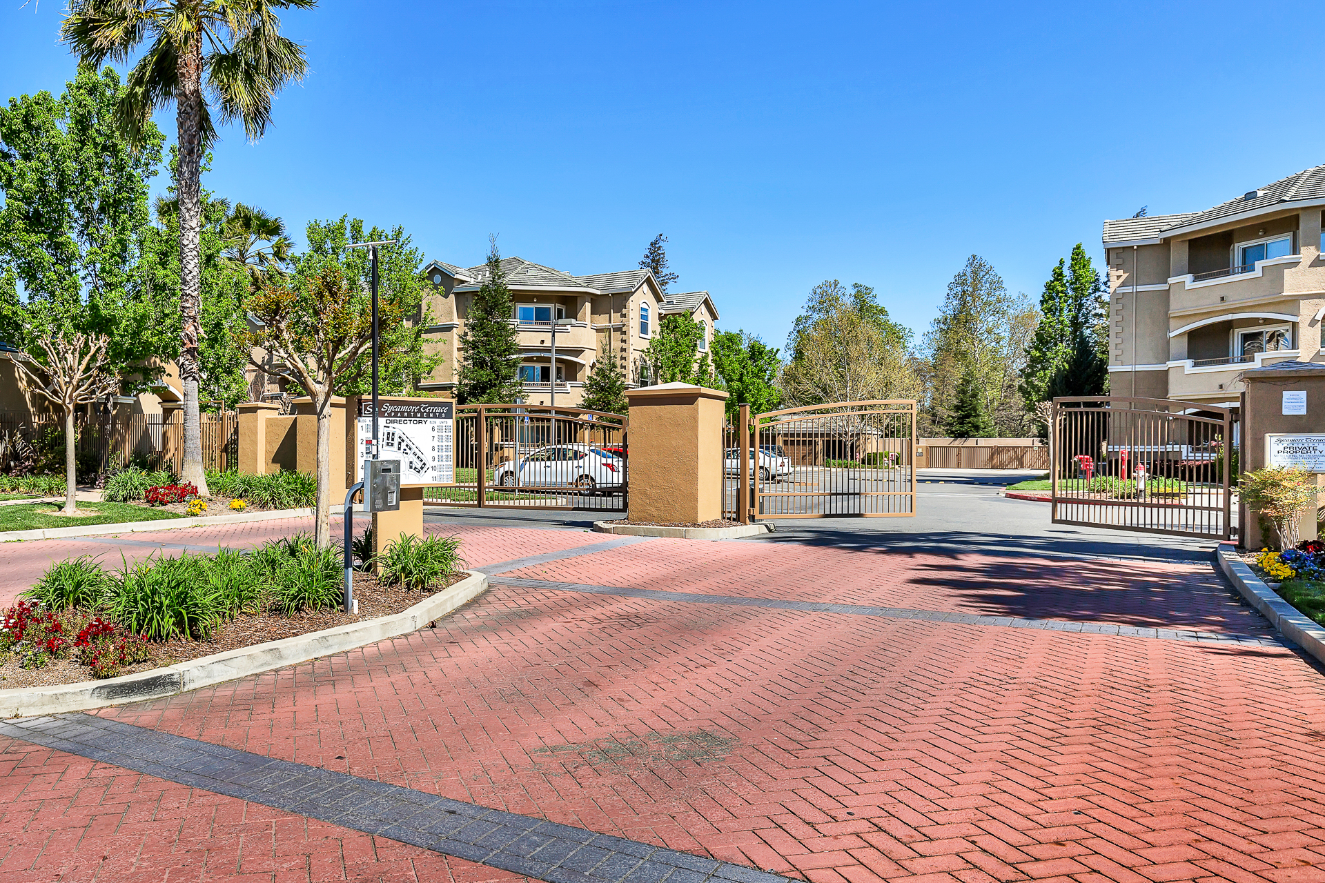 47-Sycamore-Terrace-Apartments-Photo-by-Brad-Ahlm-FairMarketPhoto-FullRes.jpg