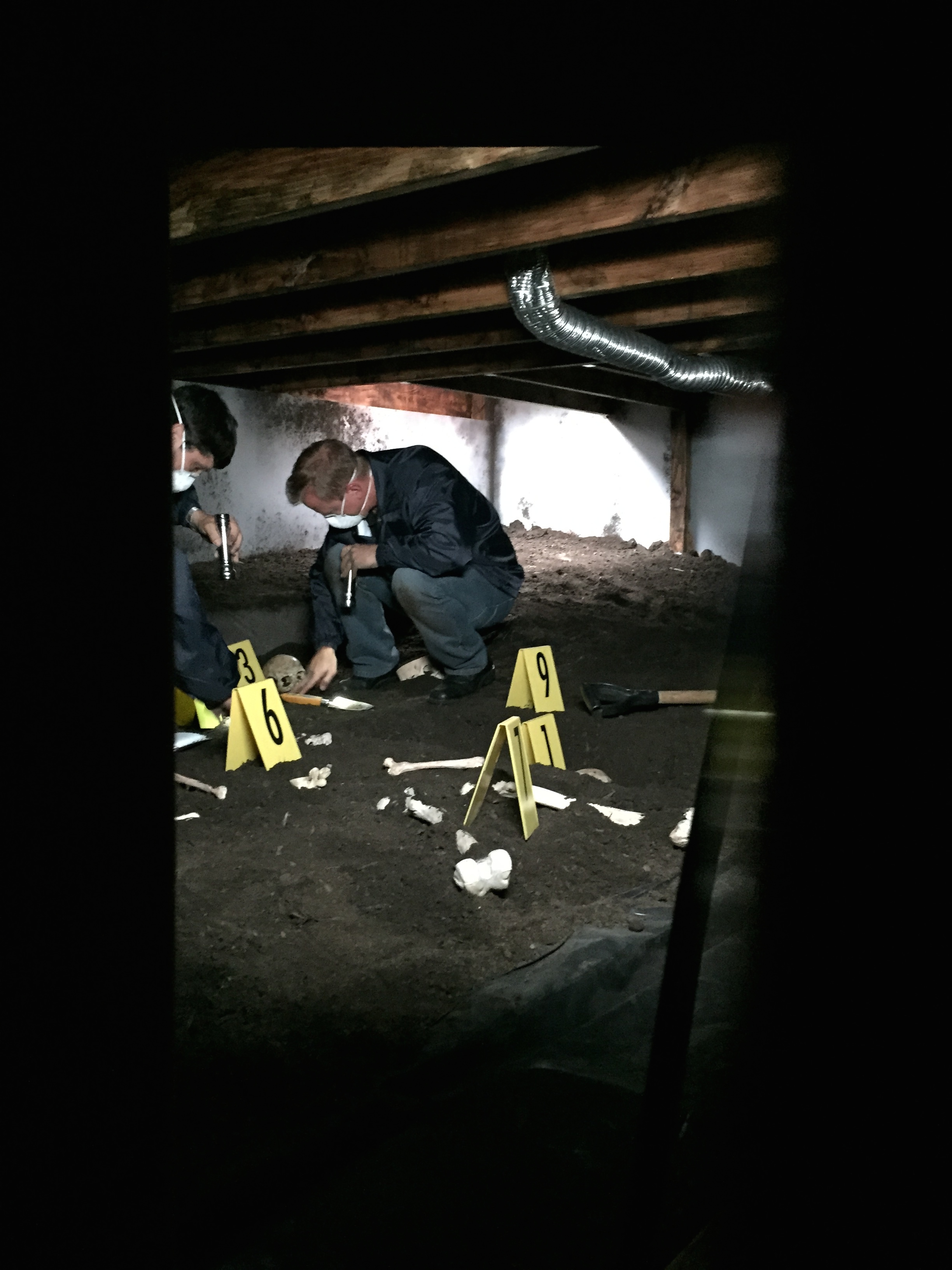 GACY CRAWL SPACE SET