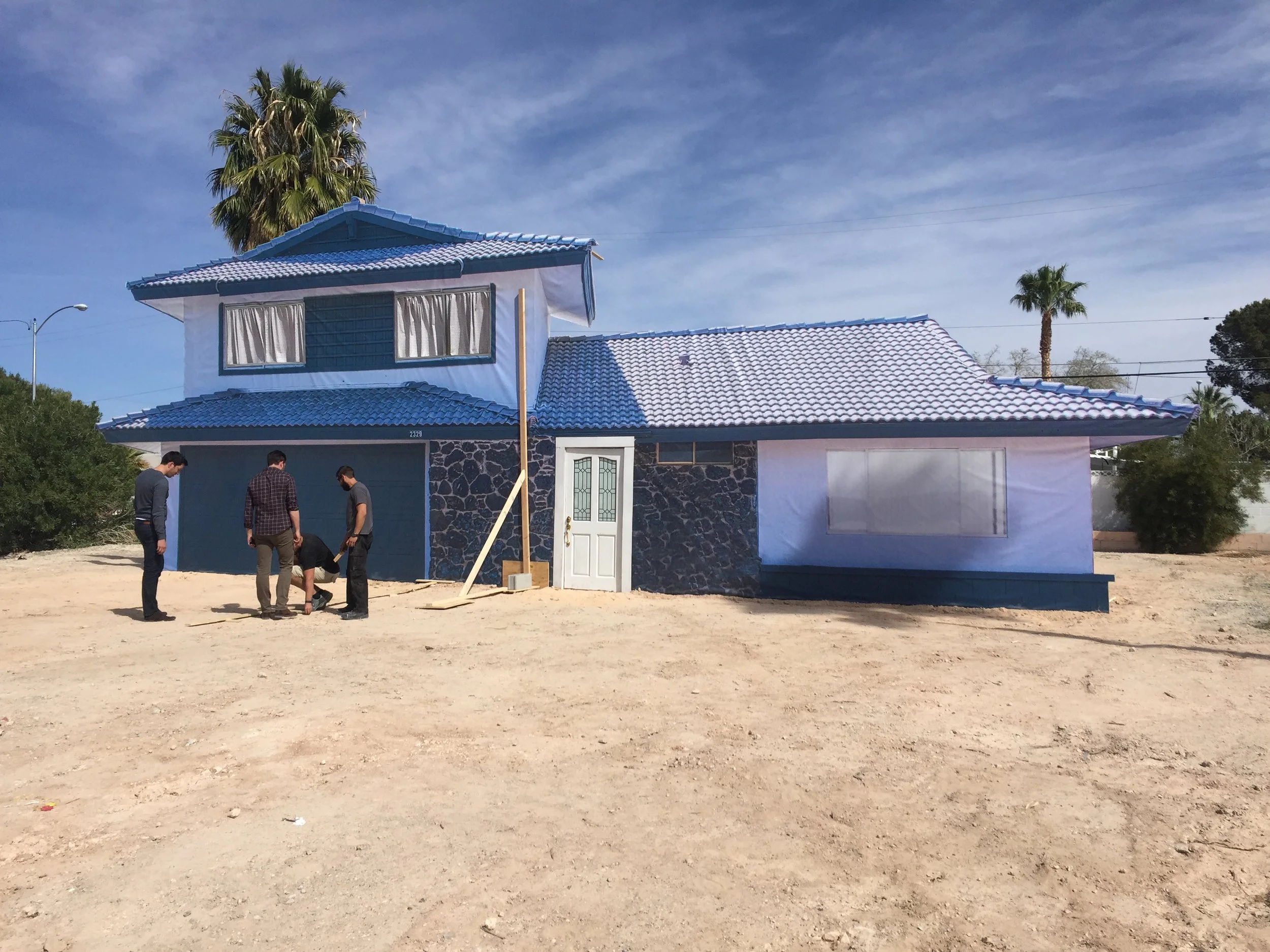 THIS HOUSE IS FLAT.  LOOK CLOSE!