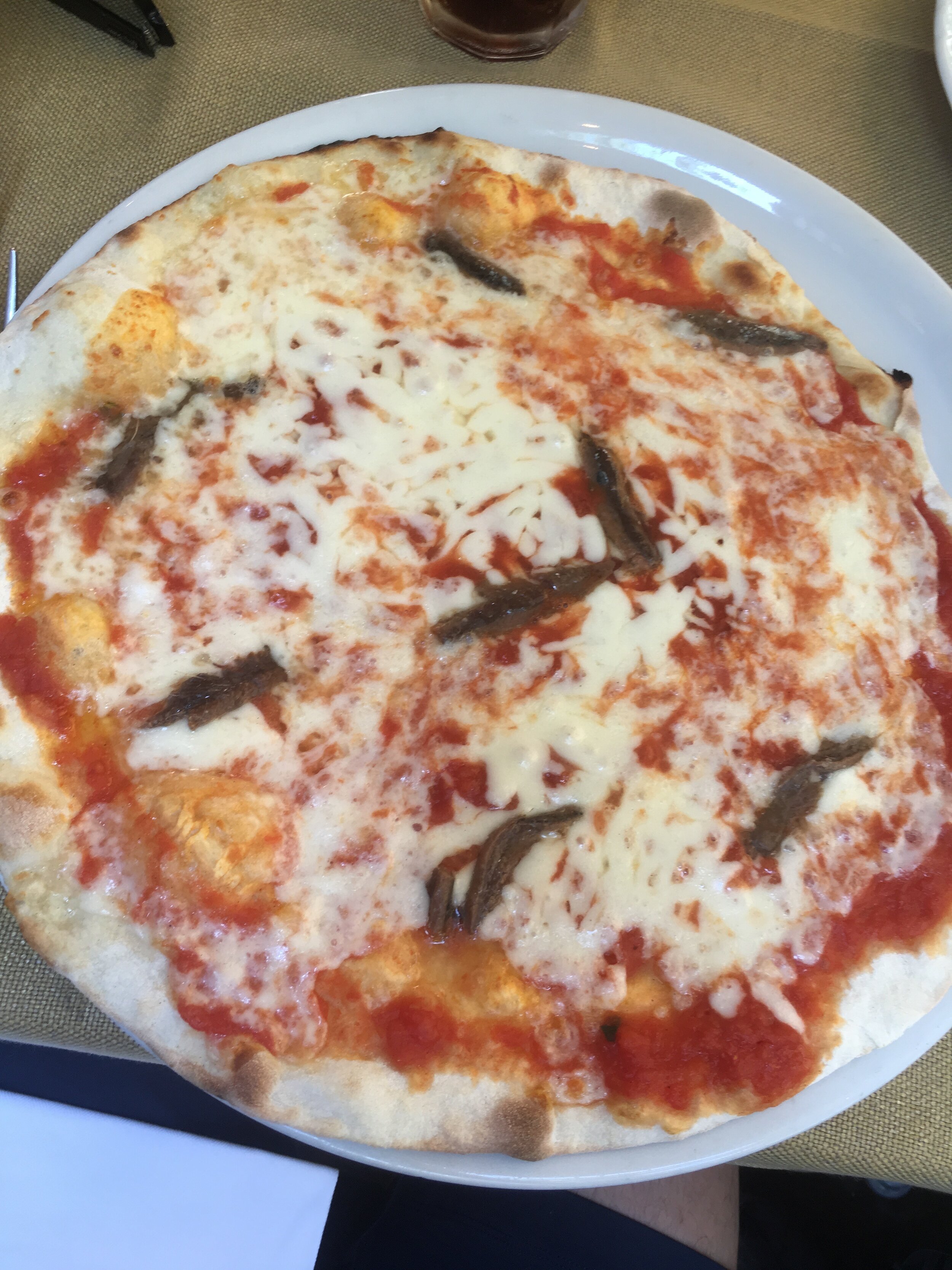 Pizza Romana with anchovies