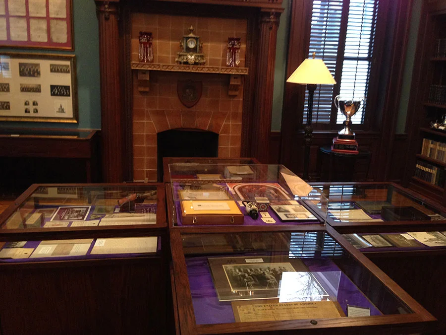 Custom Museum Cabinets Built in Tennessee