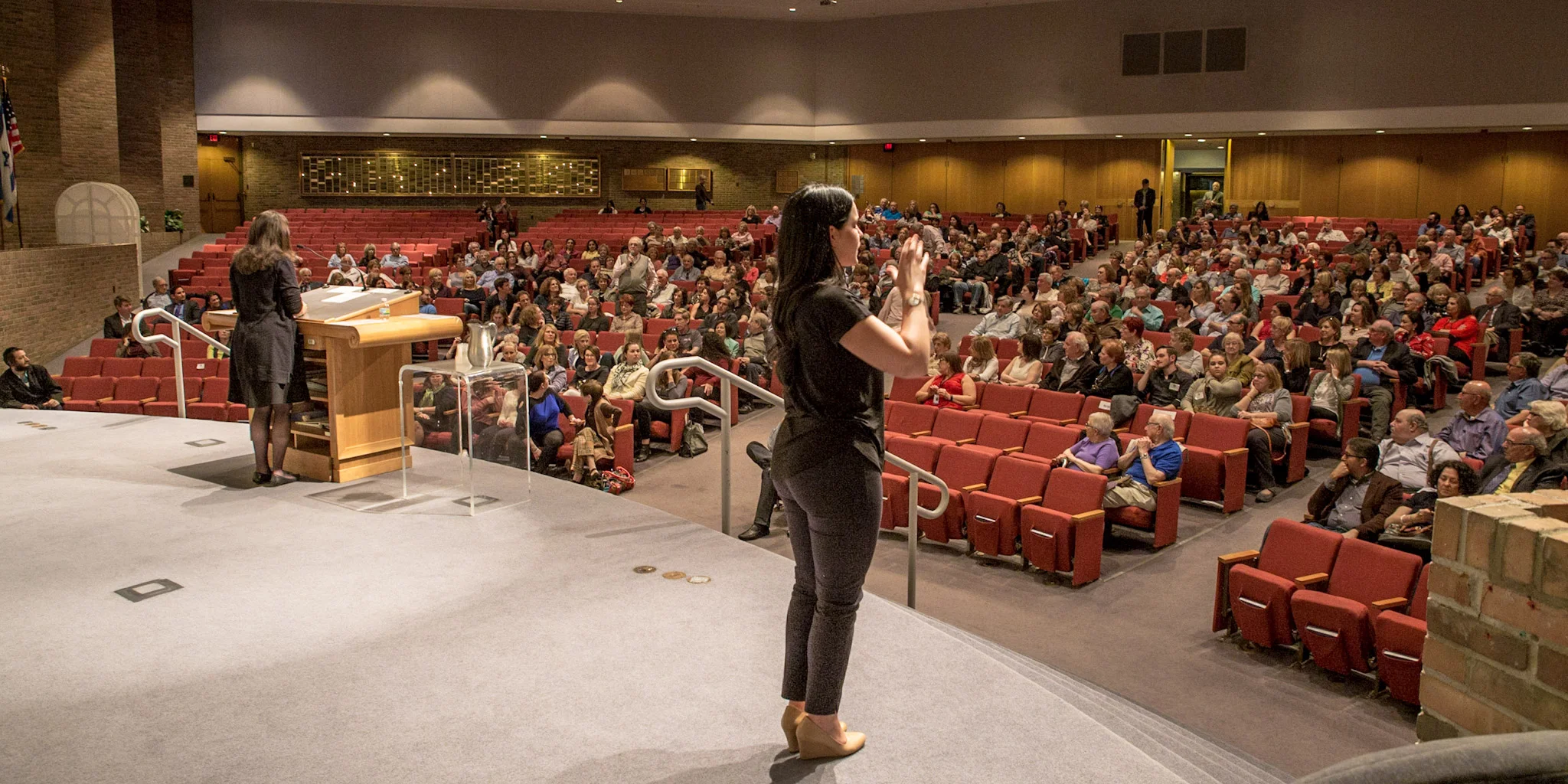 Sarah Hurwitz at Temple Israel (5/17) photo by Jamie Feldman