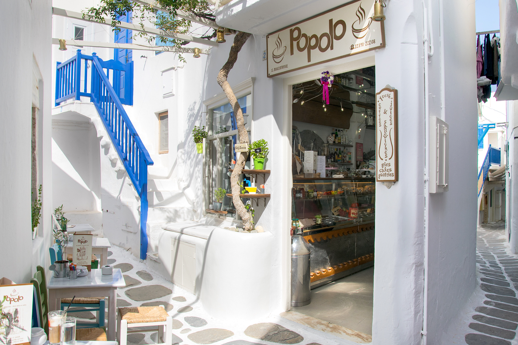 Popolo - the entrance