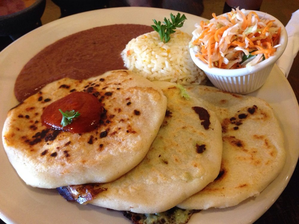 Plato de pupusas. Google Images. 