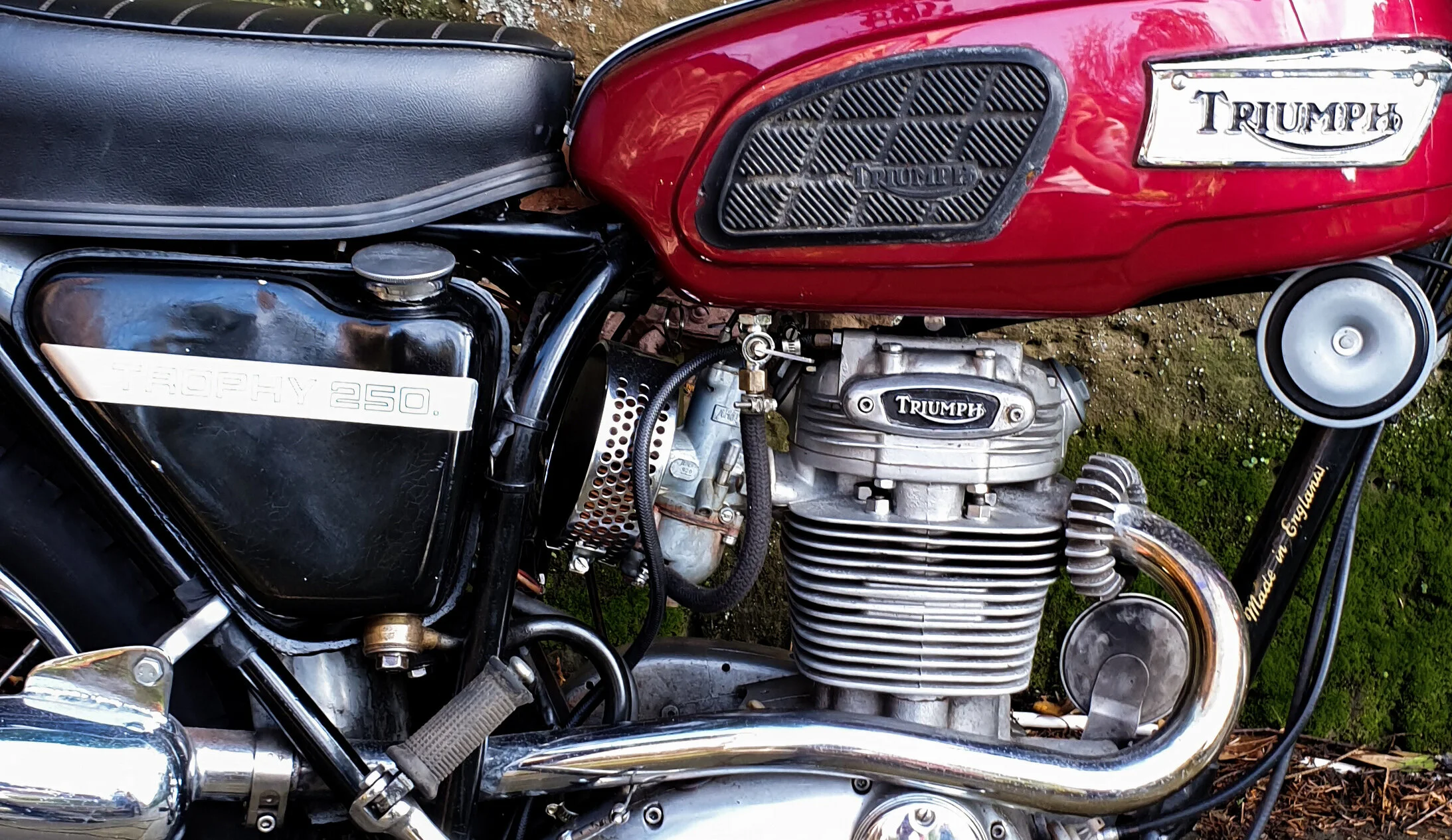 T25 engine close up.jpg